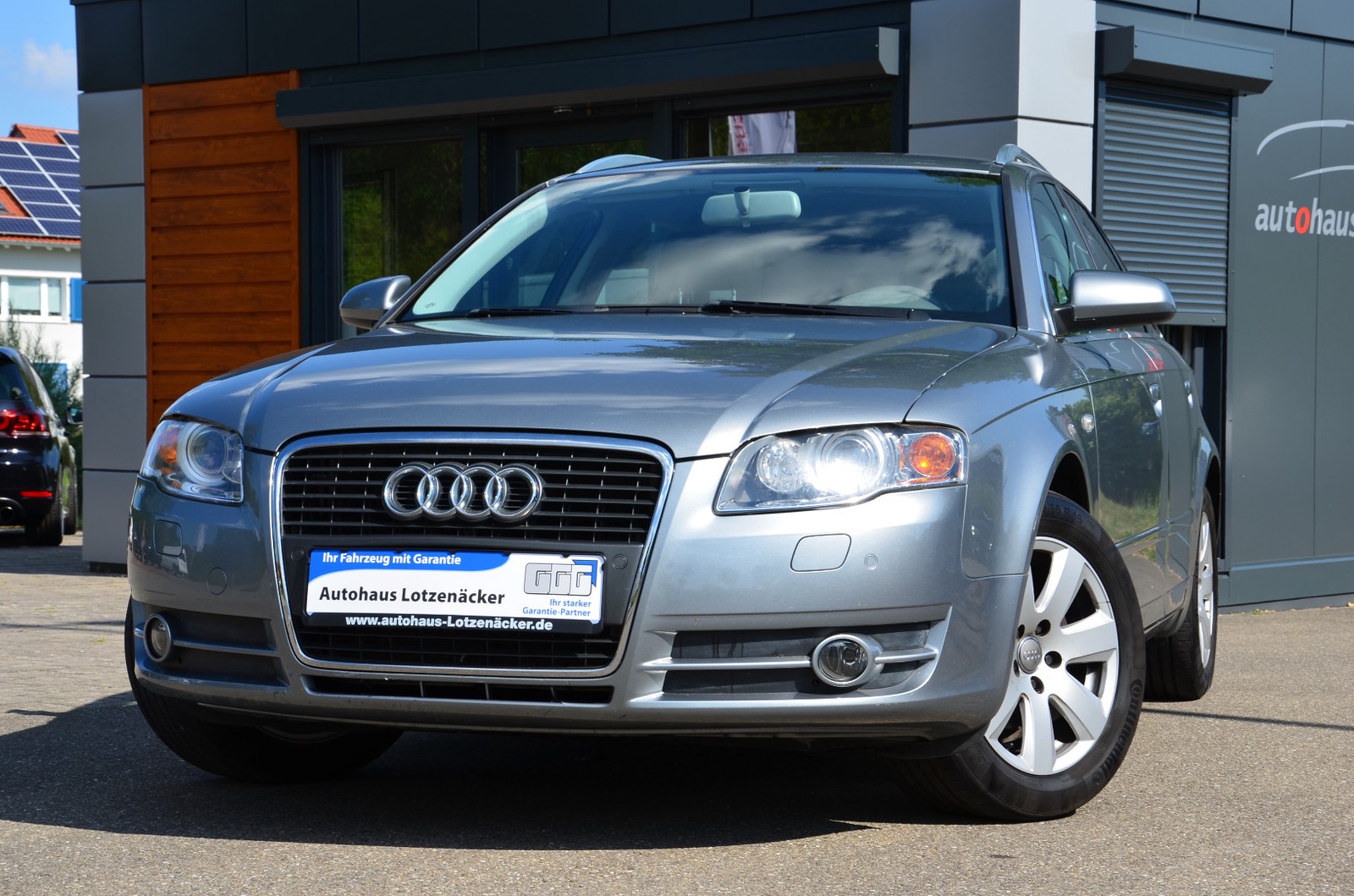 Audi A4 Avant 2.0 Automatik | Xenon | Service + TÜV NEU