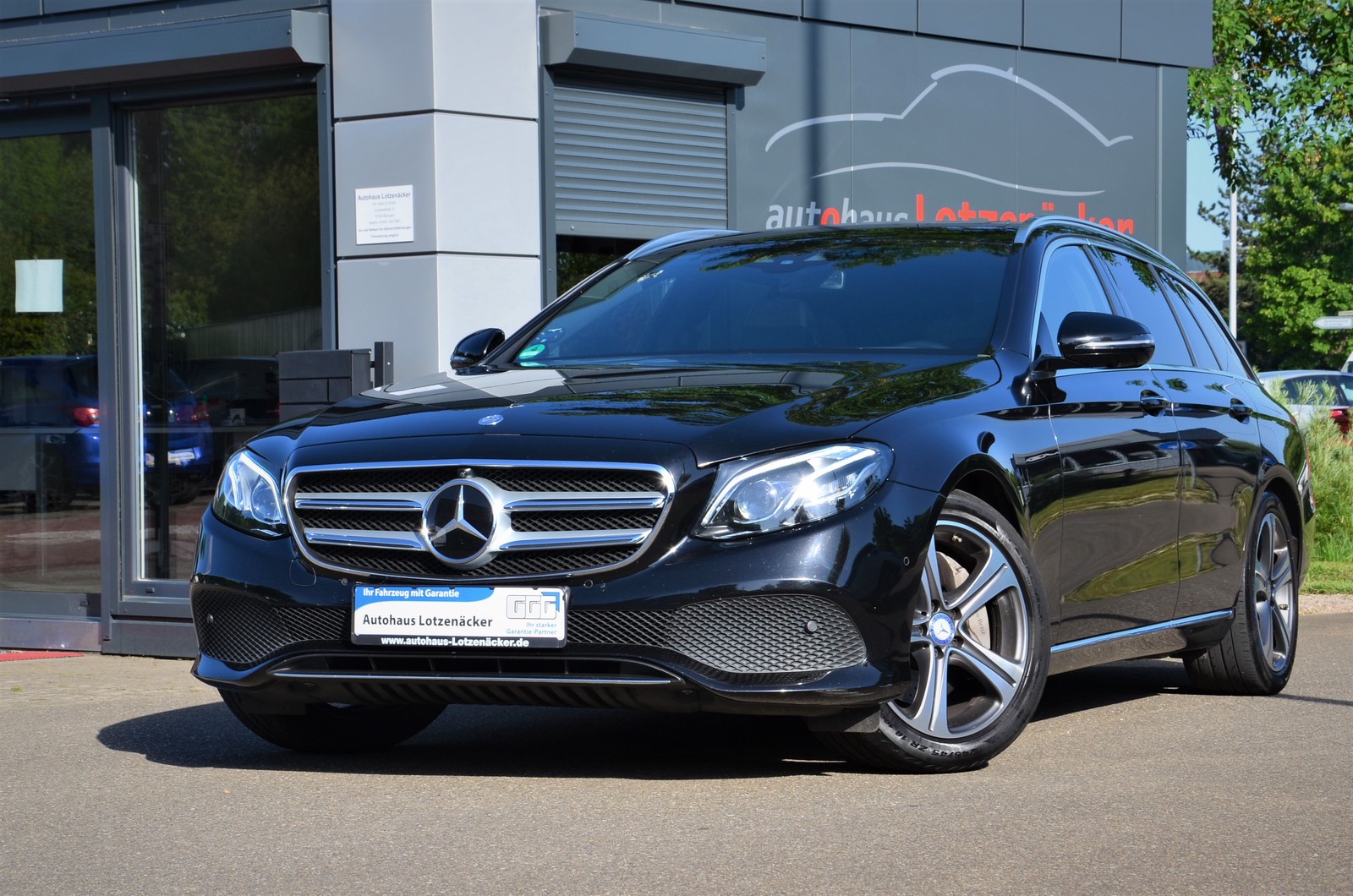 Mercedes-Benz E 220 d Avantgarde Widescreen Multibeam Distr+