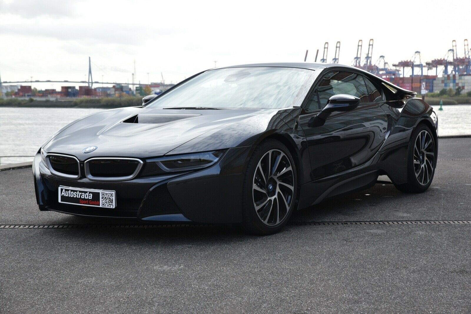 BMW i8 Sportwagen gebraucht kaufen in Hamburg Preis 67900 eur - Int.Nr.: 79