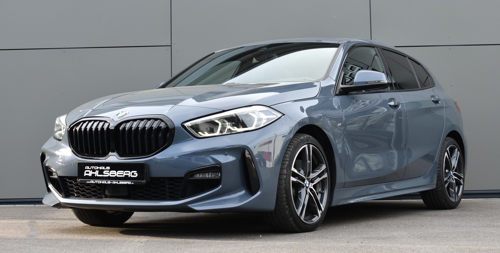 BMW 116i M Sport Shadow LIVE/ACC/LED/PANO/HUD