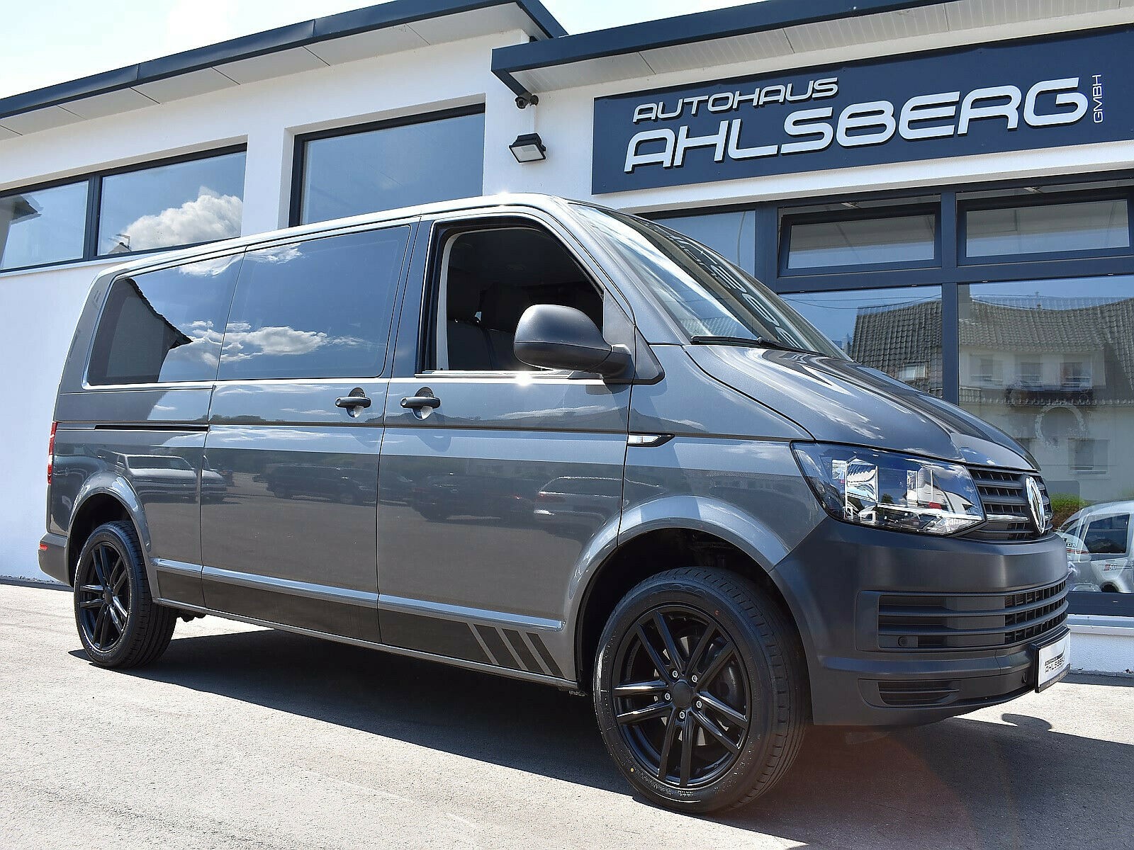 Volkswagen T6 Kombi T6 kombi lang DSG AHK PDC 9 SITZER