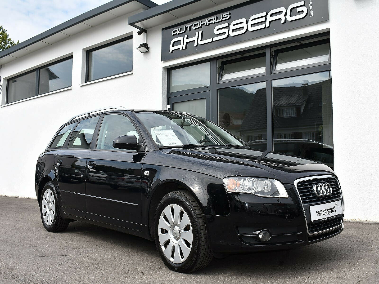 Audi A4 Avant 2.0 TDI NAVI/AHK/XENON/PDC