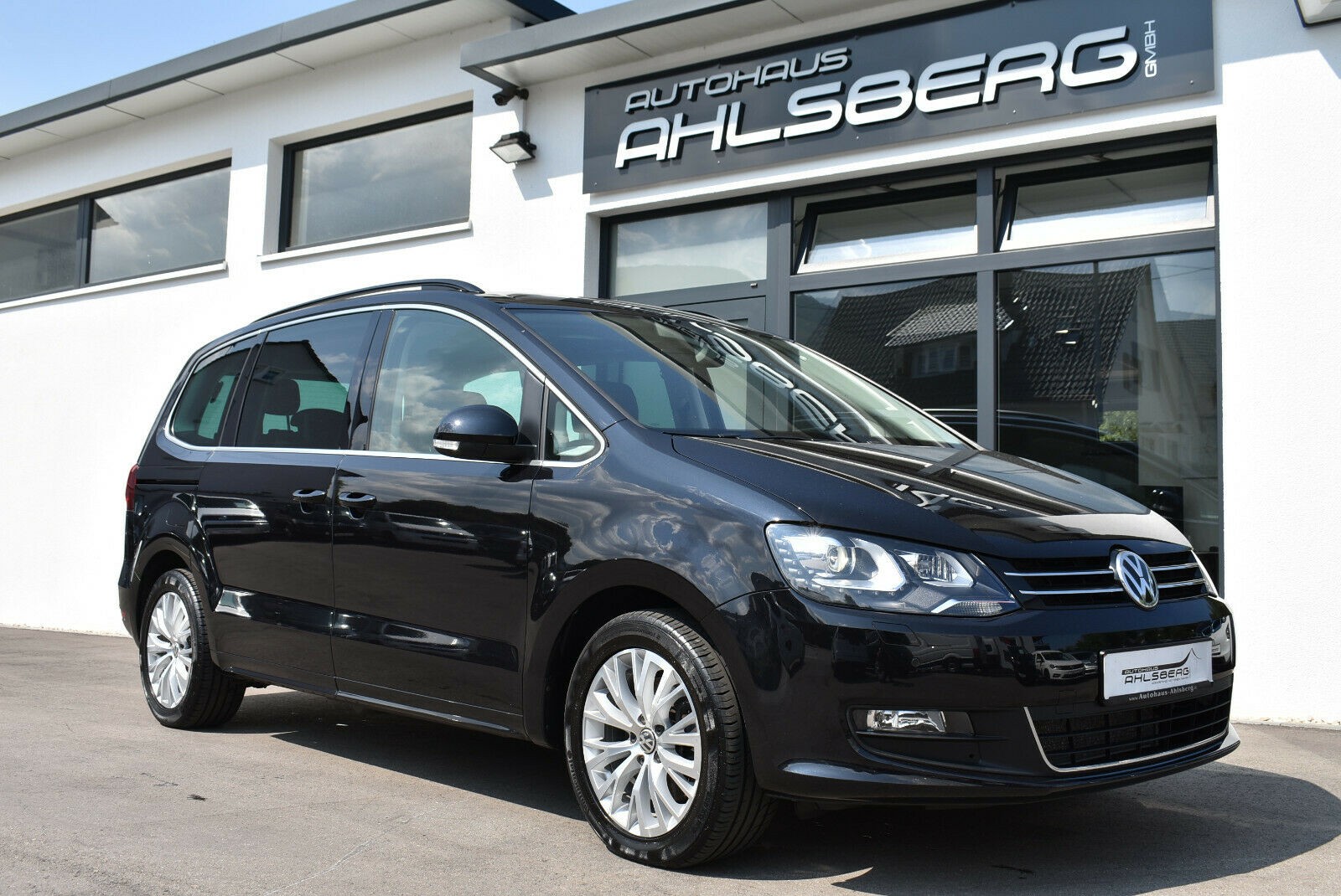Volkswagen Sharan 2.0 TDI Comfort. /ACC/Bi-XENON/NAVI/7Sitzer