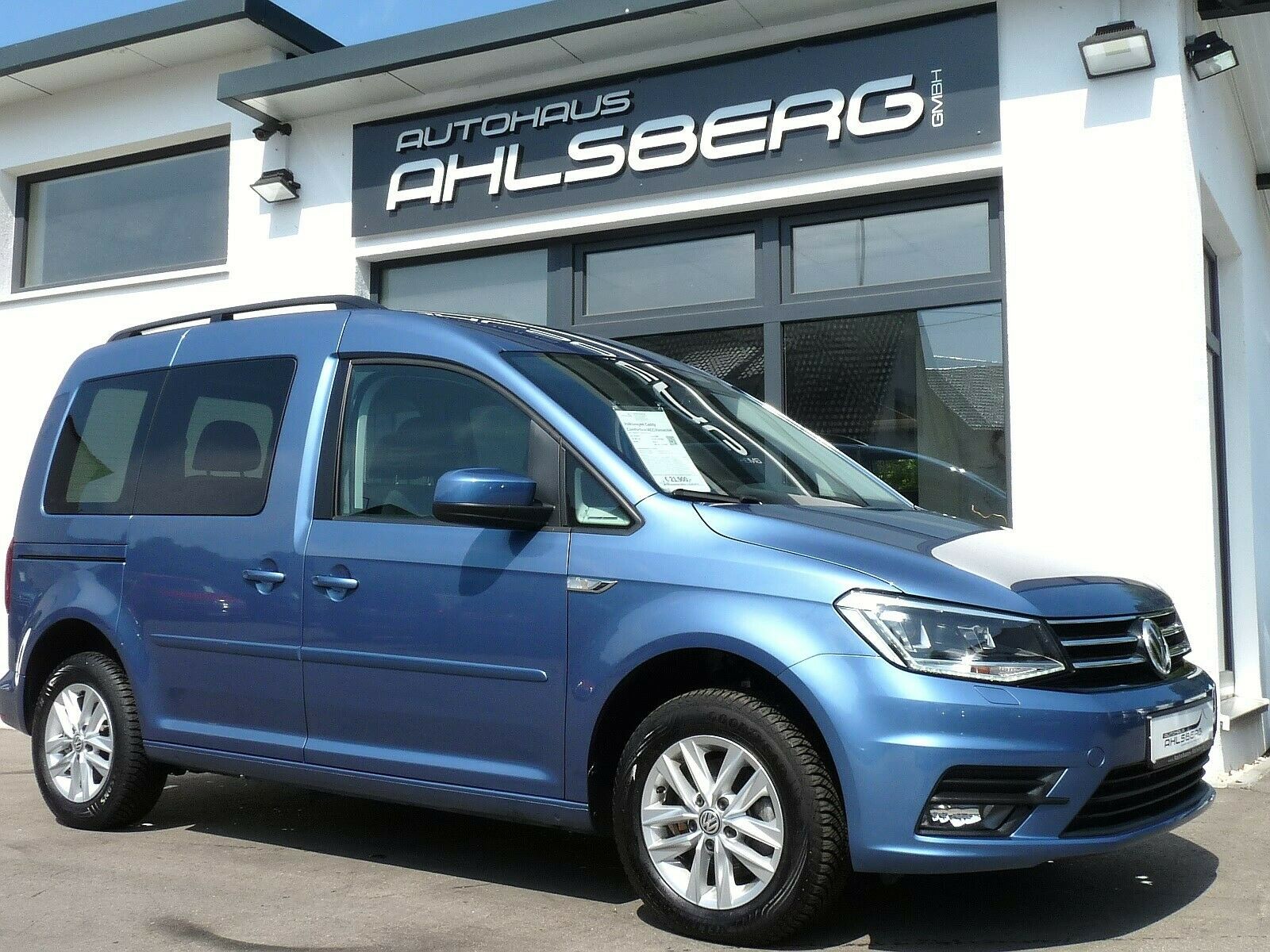 Volkswagen Caddy PKW Comfortline BMT /ACC/Bi-Xenon/AHK/2xSchiebetür