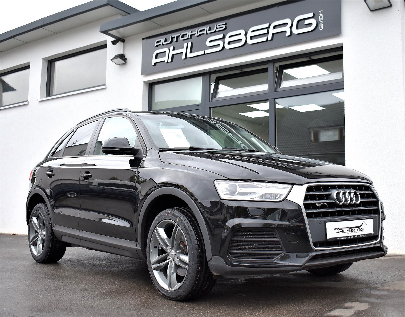 Audi Q3 2.0 TDI quattro S tronic S-/Pano/Navi/Leder/Xenon