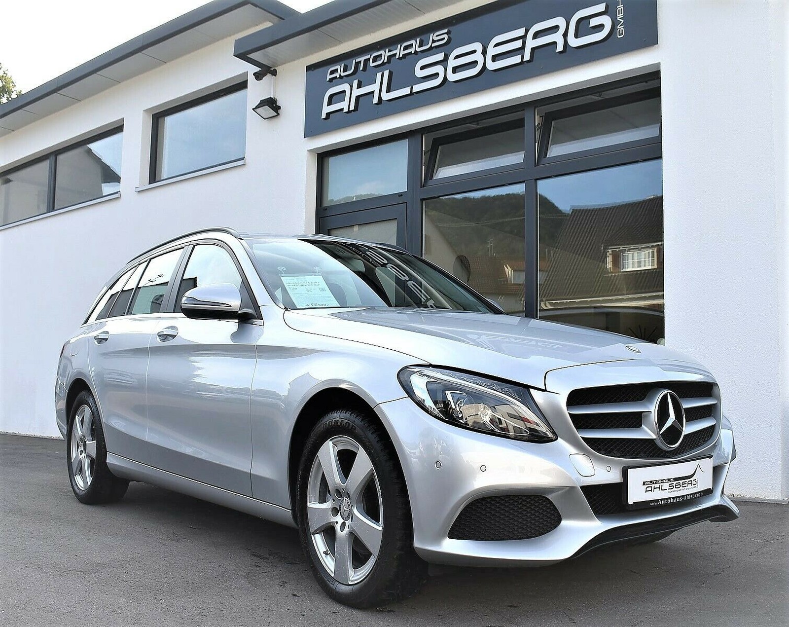 Mercedes-Benz C 220 T BlueTEC / d /Navi/LED High Per./Tempo/AHK/SHZ/PDC