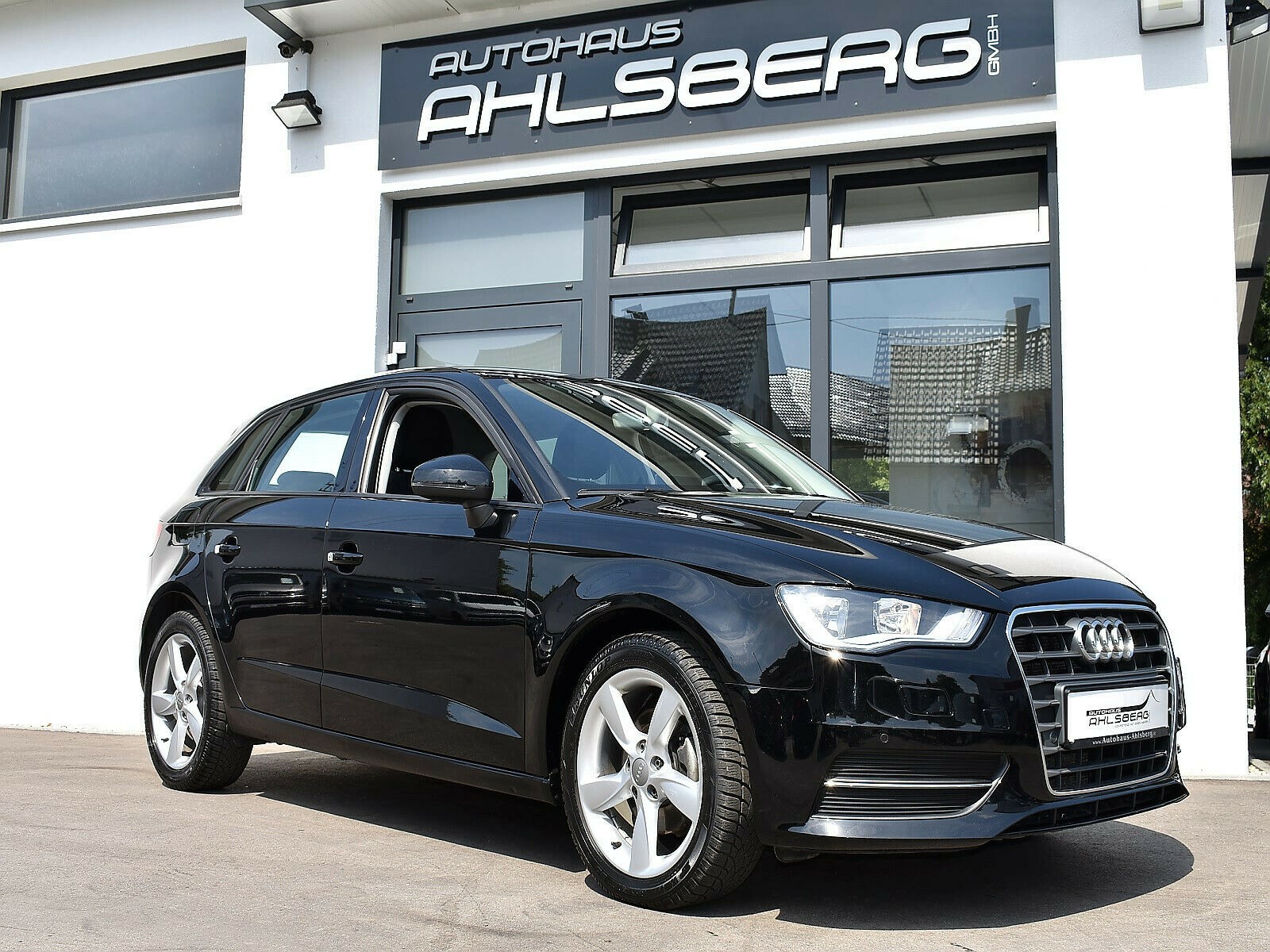 Audi A3 Sportback Attraction TDI EURO 6 Navi/SHZ/PDC/Tempomat