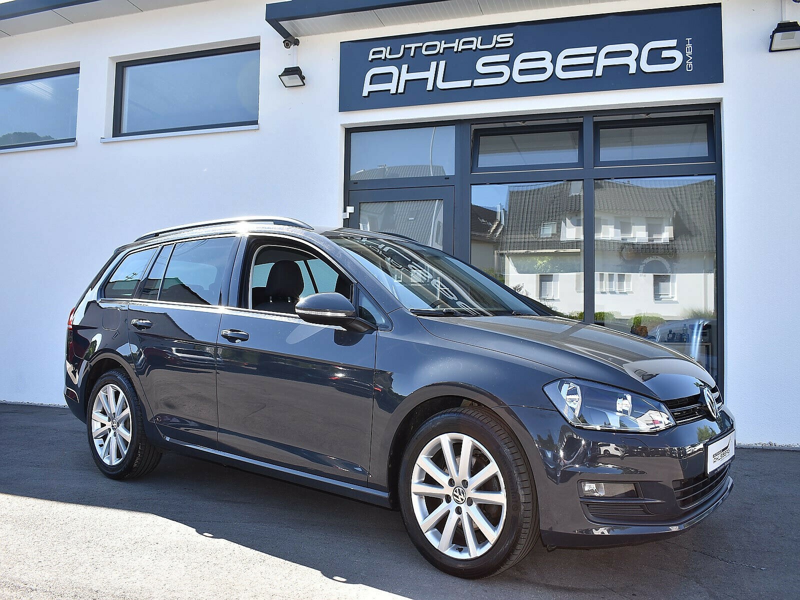 Volkswagen Golf VII Variant Comfortline BMT /NAVI/Klima/AHK/SHZ/PDC
