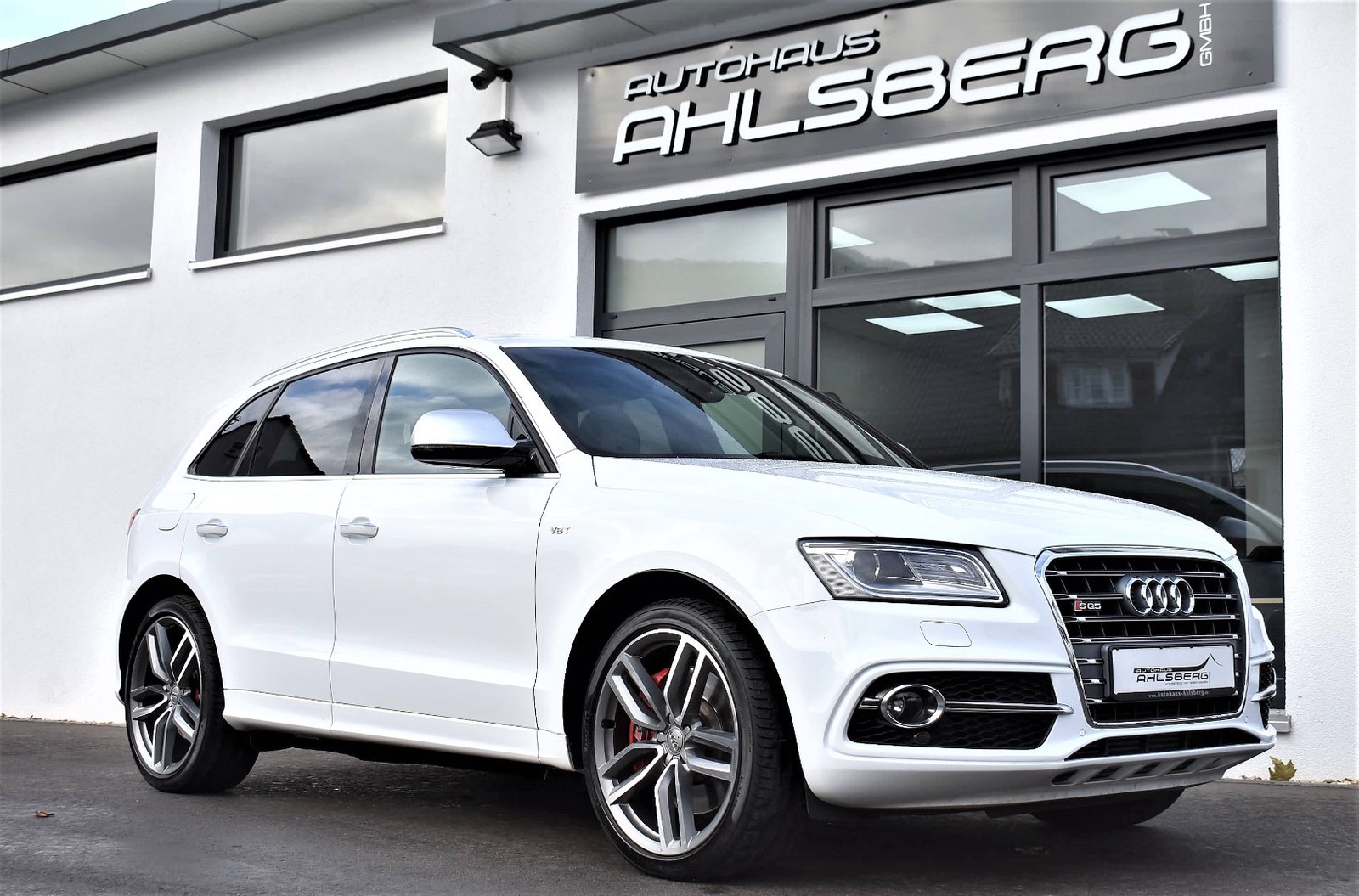 Audi SQ5 3.0 TDI competition quattro /NAVI/LEDER/BI-XENON/PANORAMA/AHK/KEYLESS