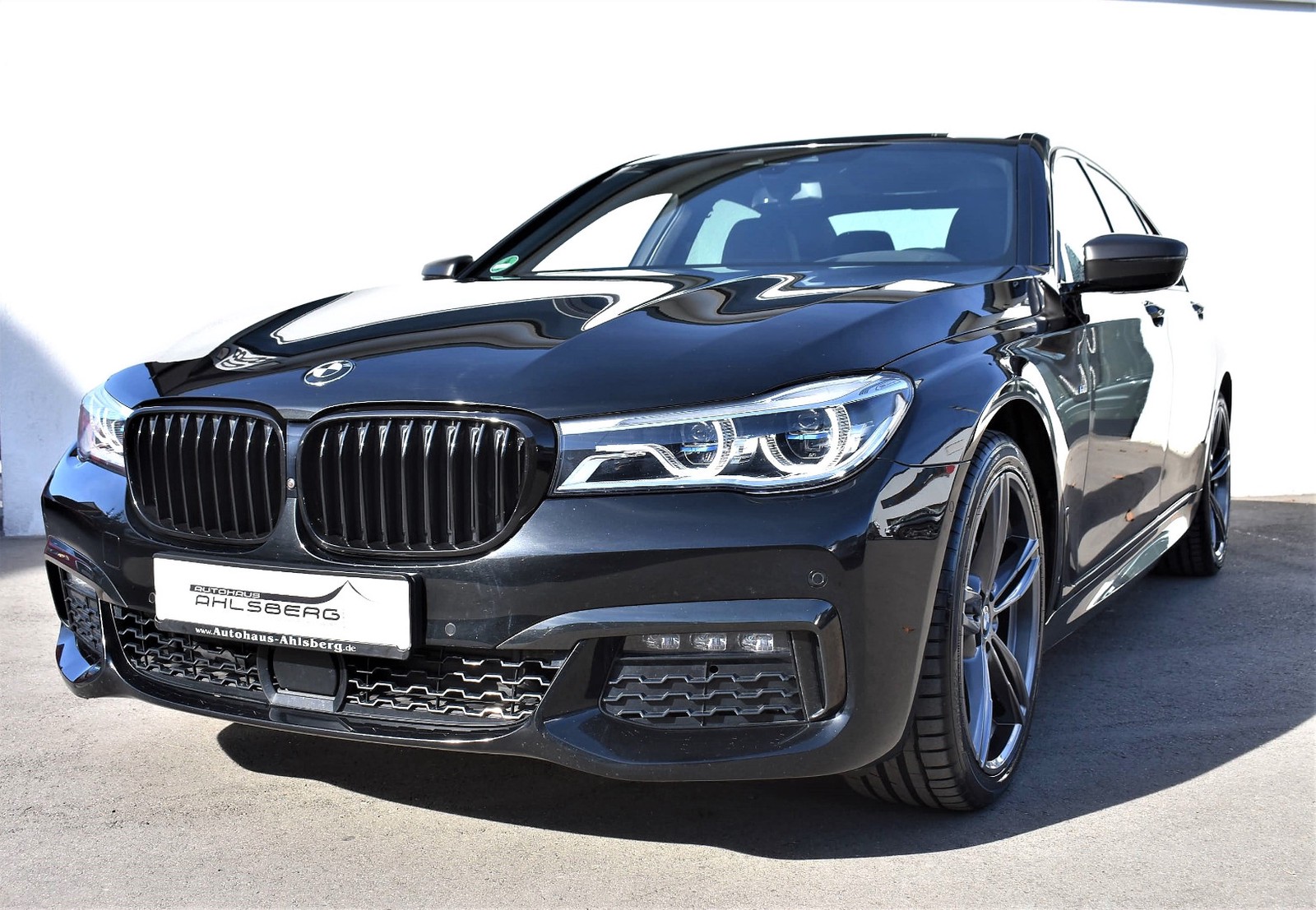 BMW 730d xDrive M Sportpaket Laserlicht/HUD/Massage/360°/Glasdach/Standhe.