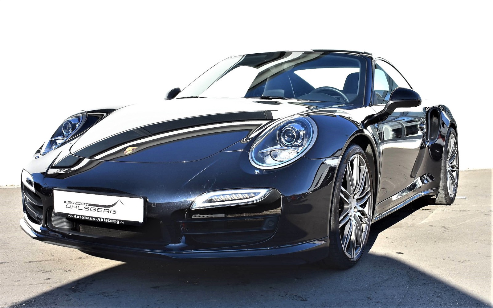 Porsche 911 Turbo Glasdach PDK Approved bis 2021 14 Wege-Sitze R.Kamera Leder