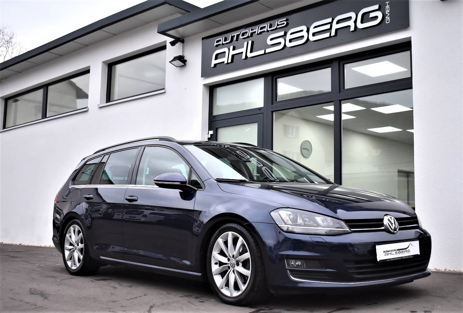 Volkswagen Golf VII 2.0 TDI Variant Highline BMT Bi-Xenon/Navi/Massage/AHK
