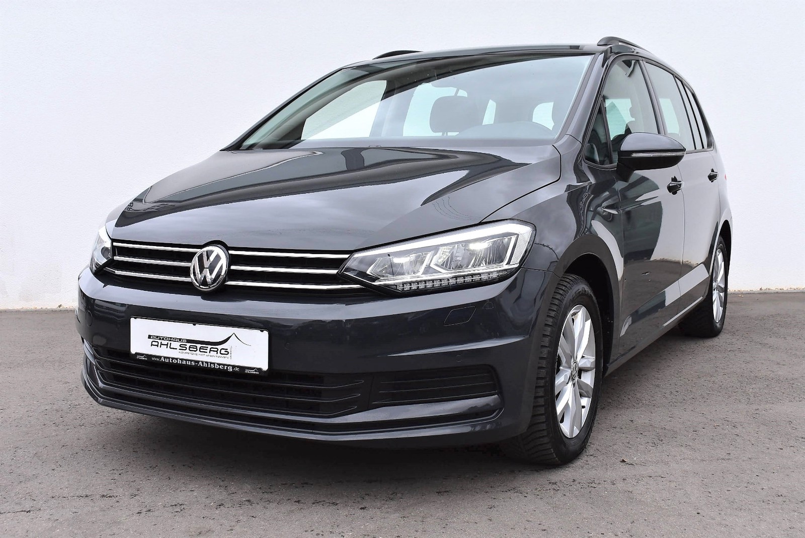 Volkswagen Touran Comfortline BMT/Start-Stopp ACC/LED/Navi/7-Sitz/AHK