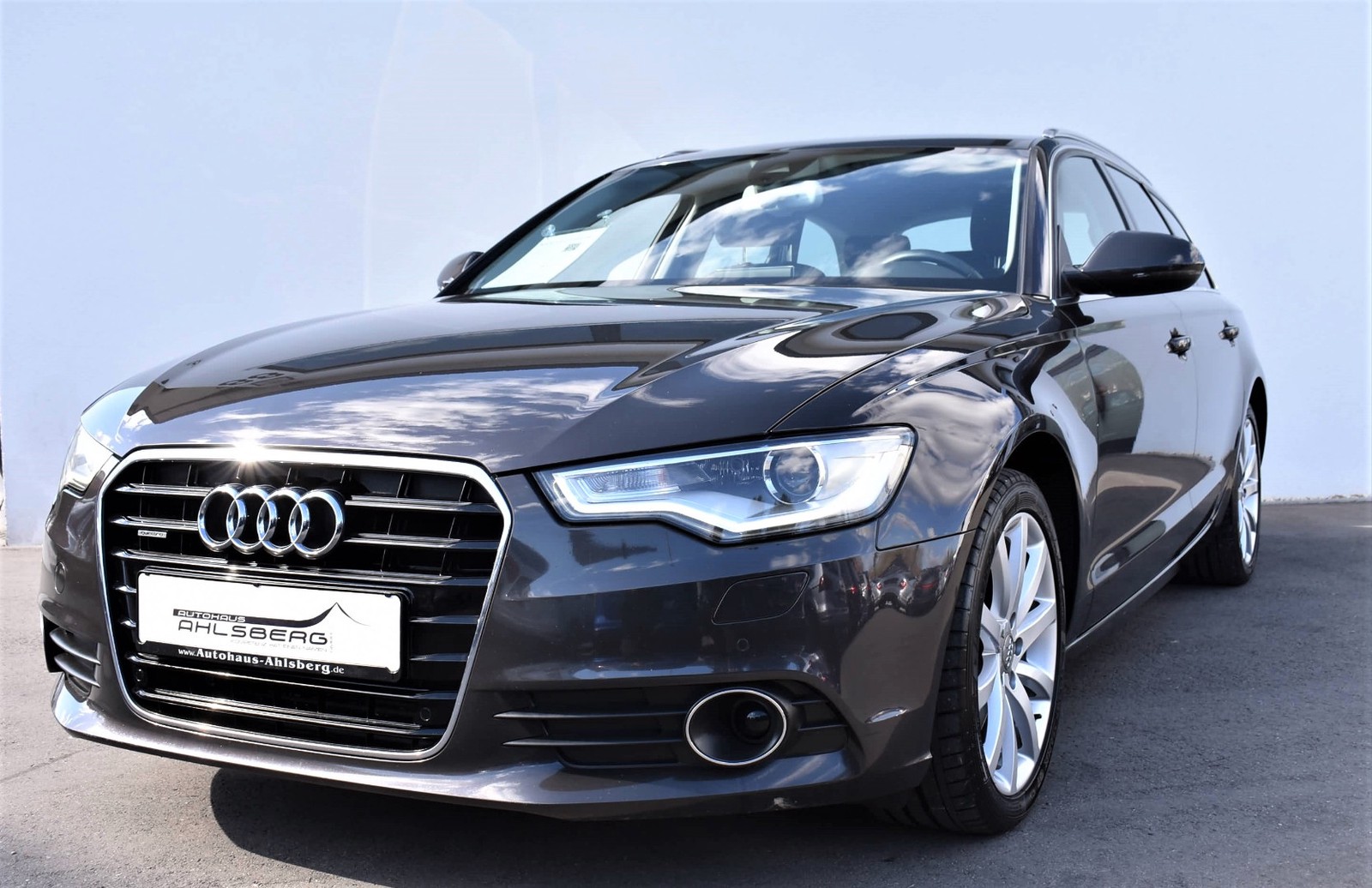 Audi A6 Avant 3.0 TDI quattro /NAVI/LEDER/AHK/ACC/SIDE/LANE