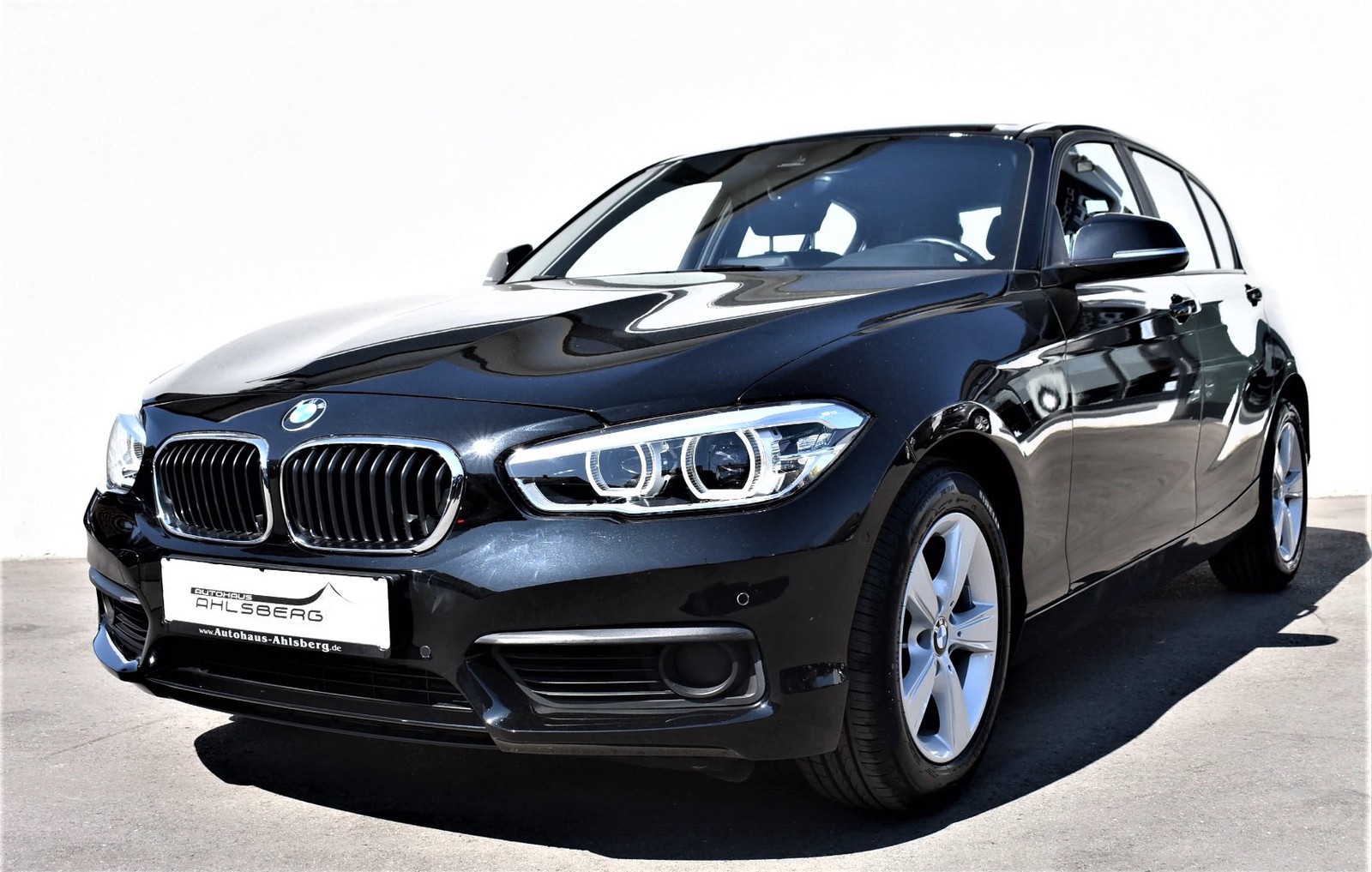 BMW 118d Aut. Advantage /NAVI/LEDER/LED/KEYLESS/SHZ/PDC