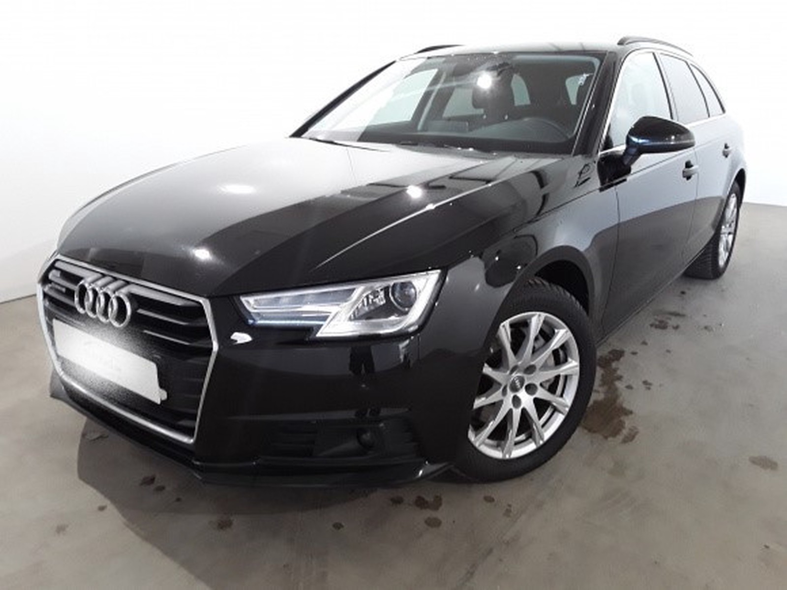 Audi A4 Avant Sport quattro /NAVI/LEDER/BI-XENON/AHK/VIRTUAL
