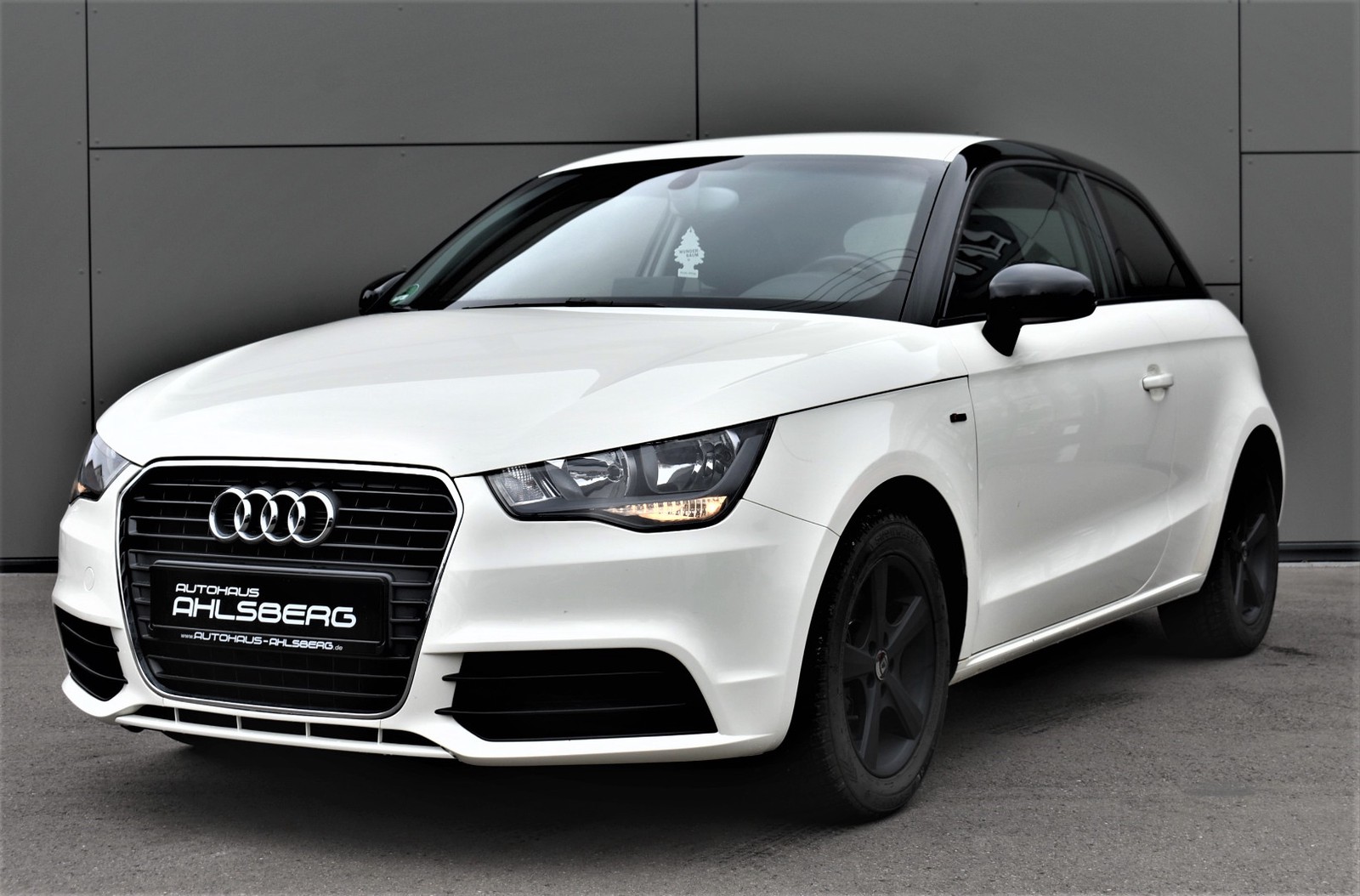 Audi A1 1.4 TFSI /NAVI/KLIMA/SHZ/PDC/TEMPOMAT/8-Fach Bereift