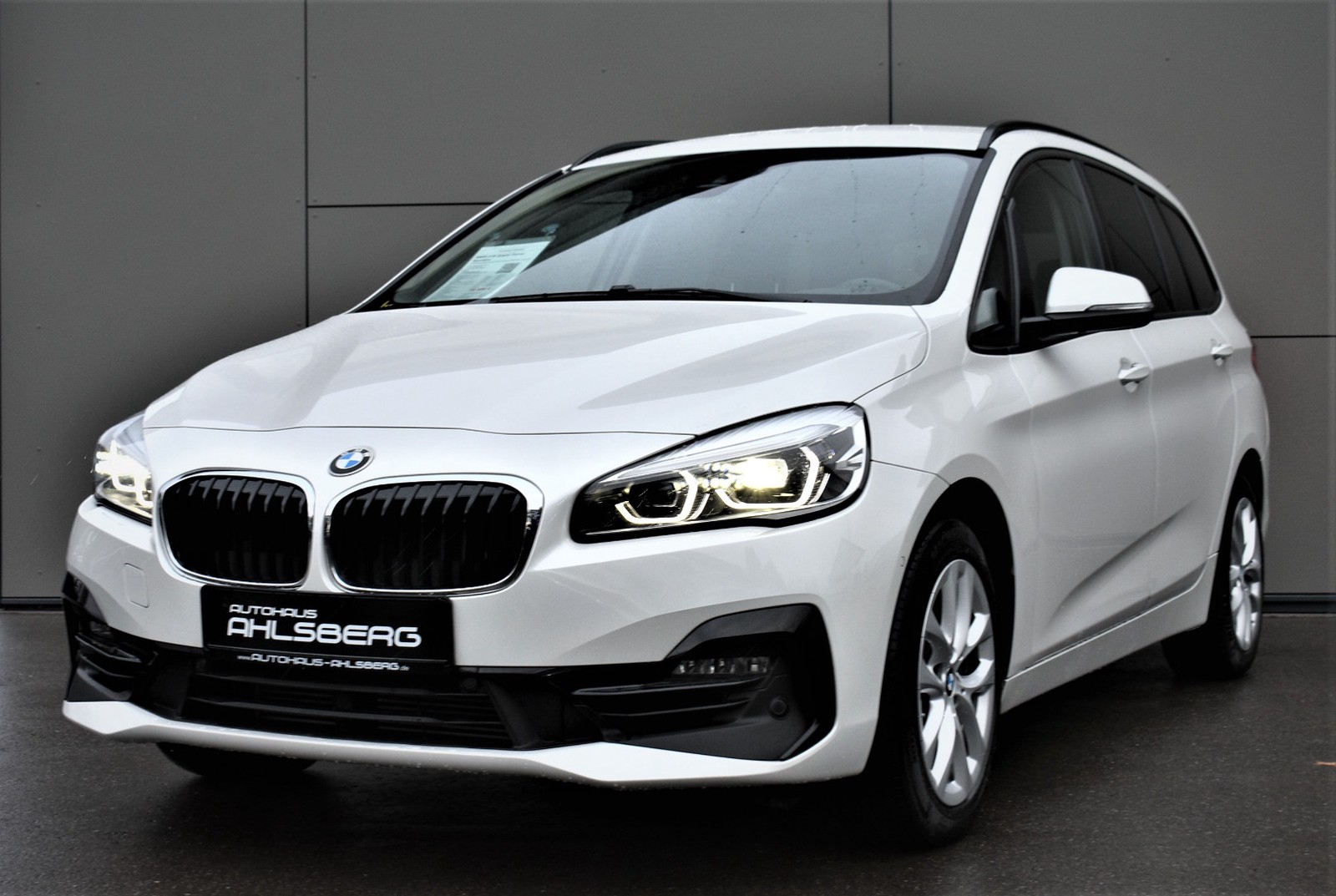 BMW 216i Grand Tourer Sportline AHK/NAVI/LED/SHZ/PDC/7-Sitzer/DRIVING ASSIST