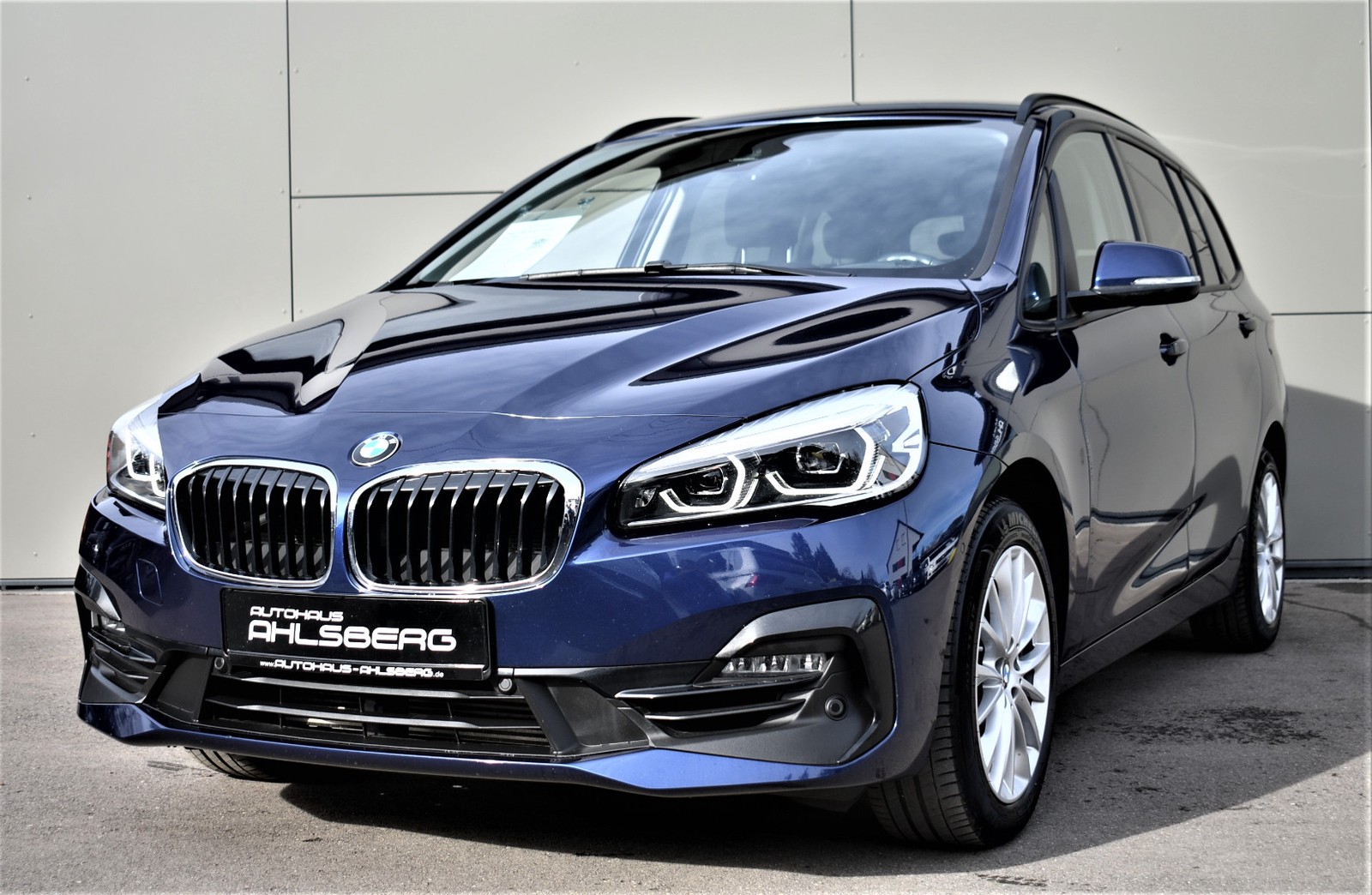 BMW 216i Grand Tourer Sportline AHK/NAVI/LED/SHZ/PDC/7-Sitzer/DRIVING ASSIST