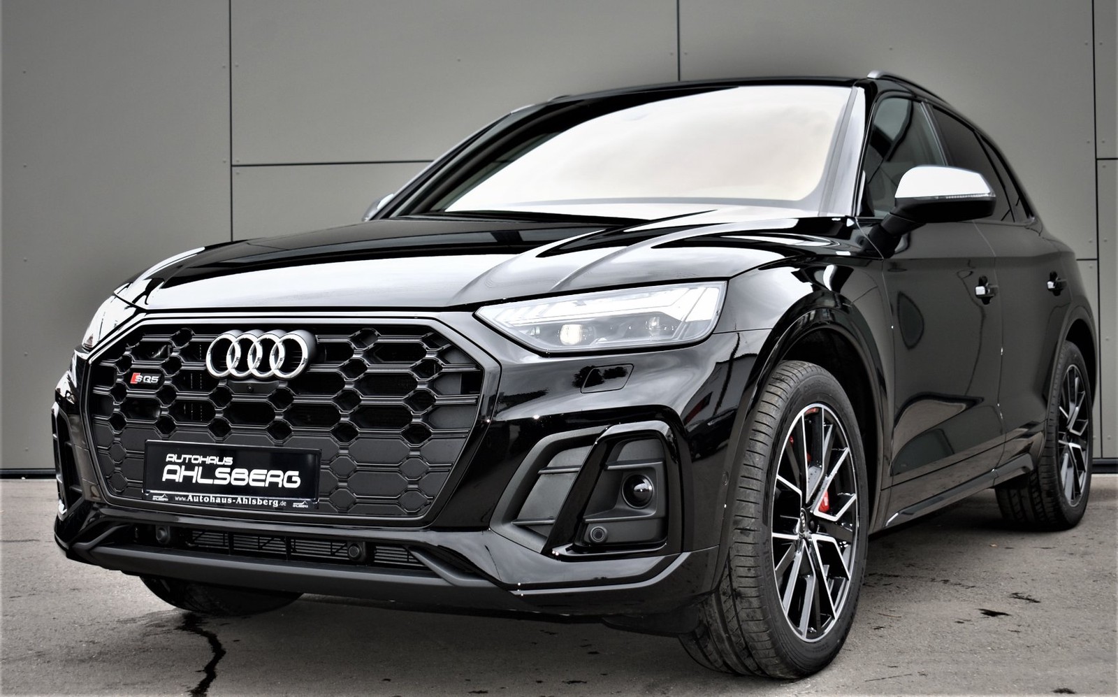 Audi SQ5 3.0 TDI quattro Face-Lift Optik-Paket /NAVI/LEDER/MATRIX LED/HUD/AHK/PANO/ACC/SIDE/LANE/B&O