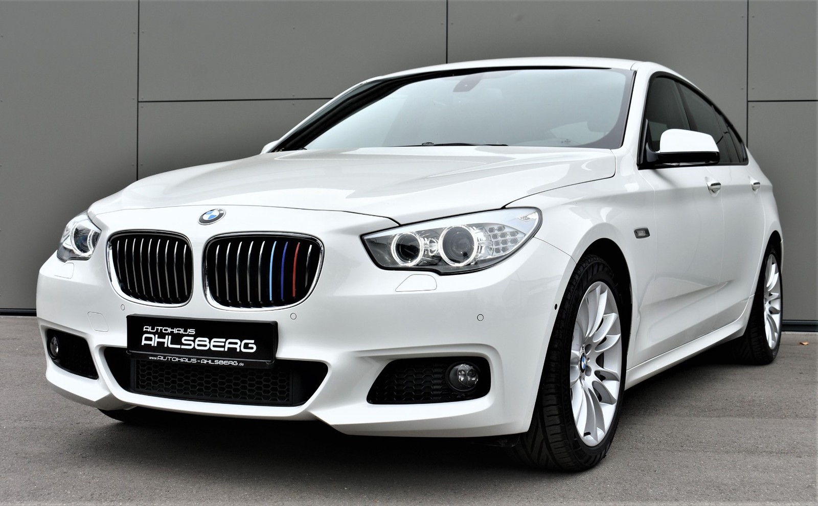BMW 530d Gran Turismo M-Sport /Navi/Leder/Bi-Xenon/AHK/Lane/Side/Surround View/KeylessGo
