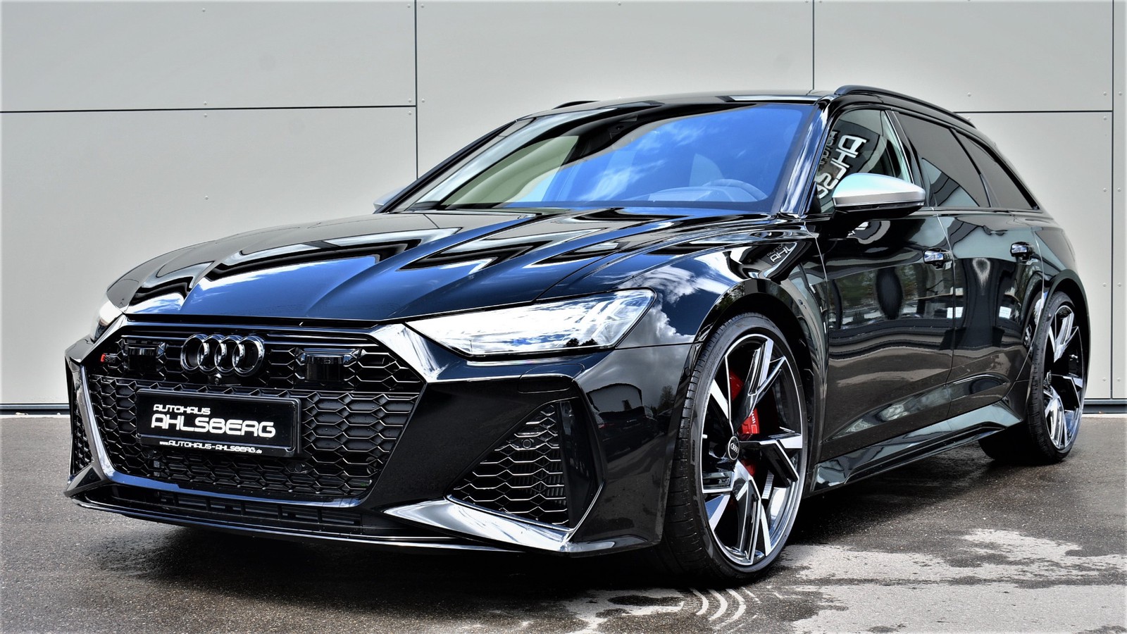 Audi RS6 Avant Keramik/Carbon/Pano/22 Zoll Sportabgas/HD-Matrix/RS-Dynamikpaket