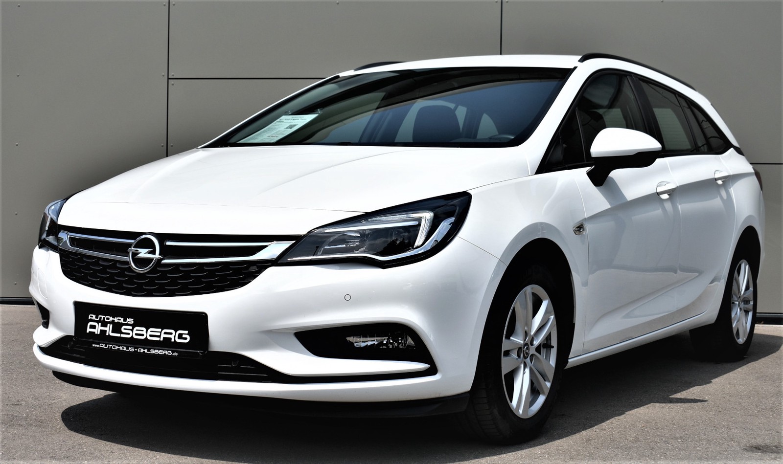 Opel Astra K Sports Tourer Edition /NAVI/AHK/SHZ/PDC/SPURHALTE/VERKEHRSZEICHEN