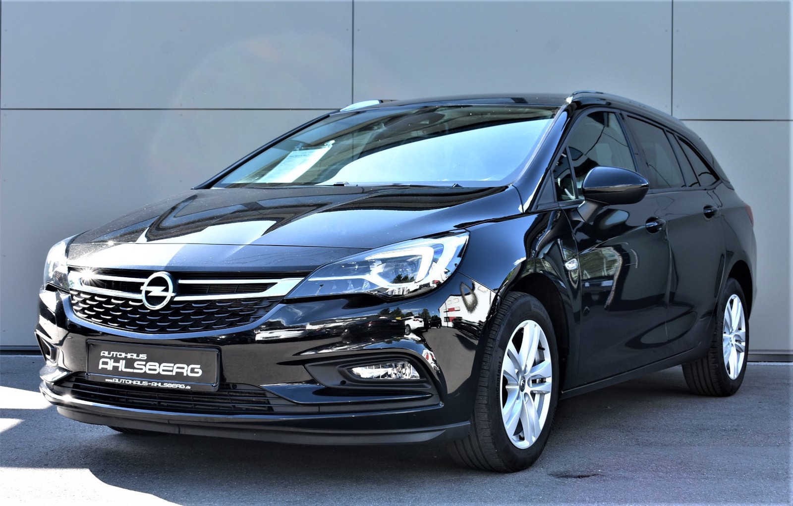 Opel Astra K Sports Tourer NAVI/LED/AHK/SHZ/PDC/VERKEHRSZEICHEN/SPURHALTE