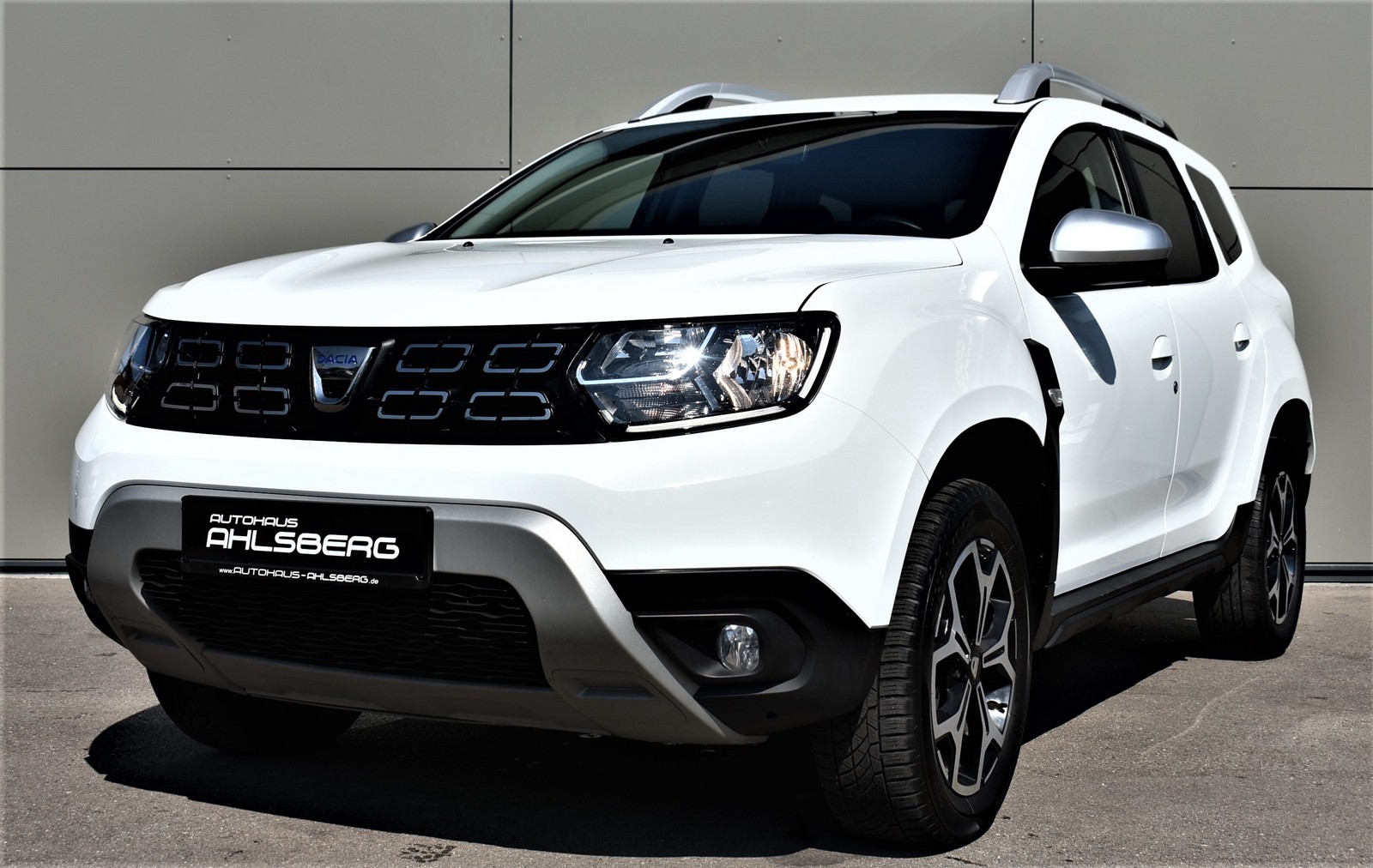 Dacia Duster II Prestige / R.KAMERA / NAVI / SHZ / AHK / TEMPOMAT / KLIMA