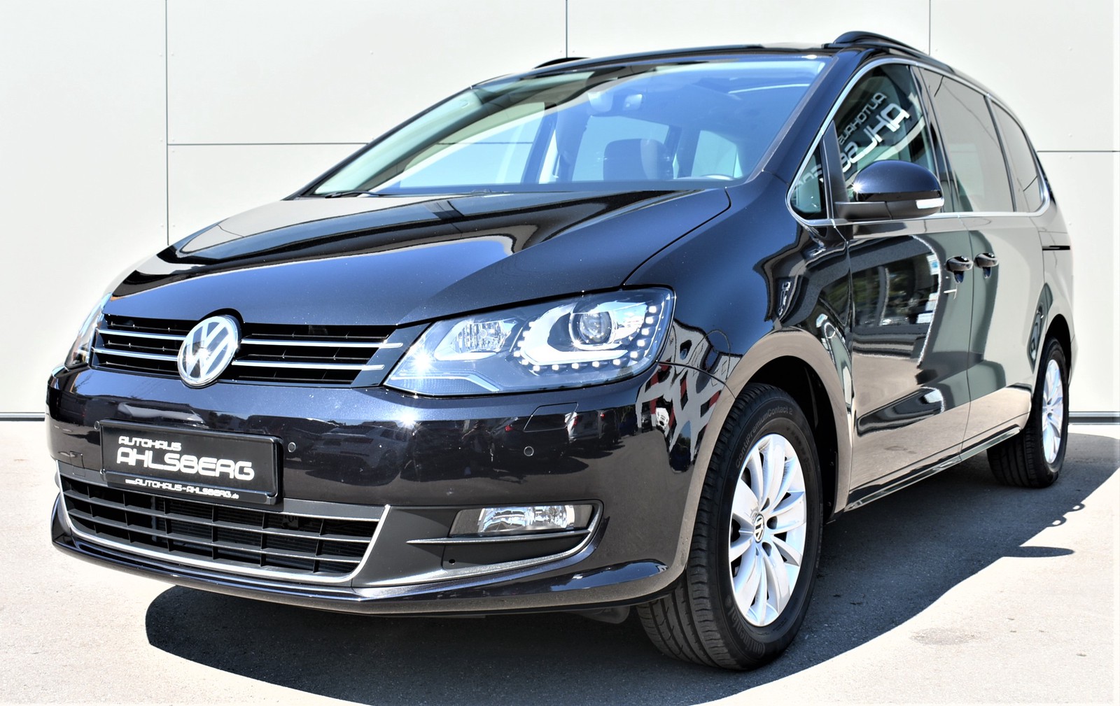 Volkswagen Sharan Comfortline BMT PANO/R.KAMERA/STDHZ/AHK/7 SITZ