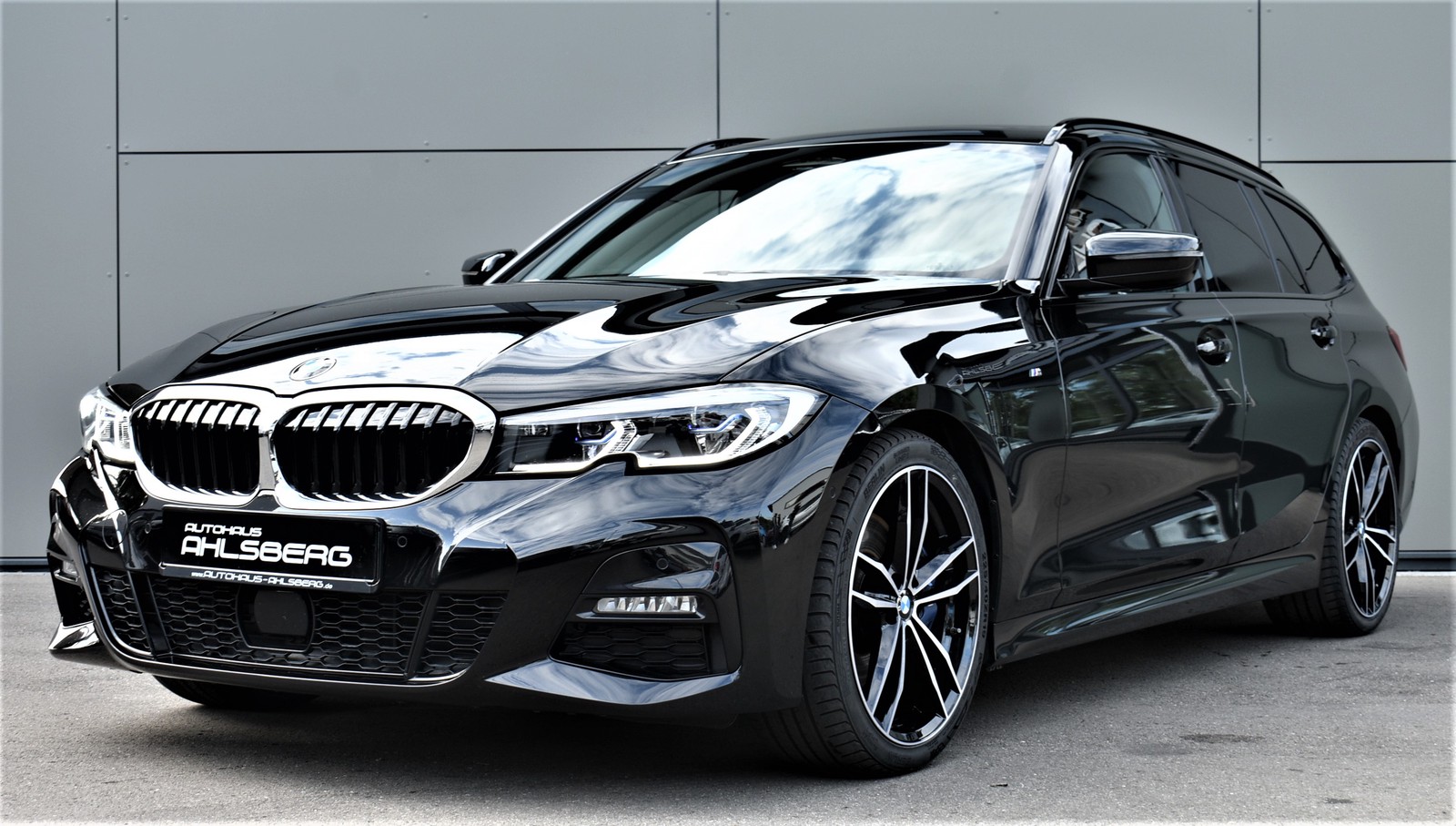 BMW 330 d M Sportpaket Laser Pano/Ahk/ACC/HUP/Live Cockpit/R.Kamera