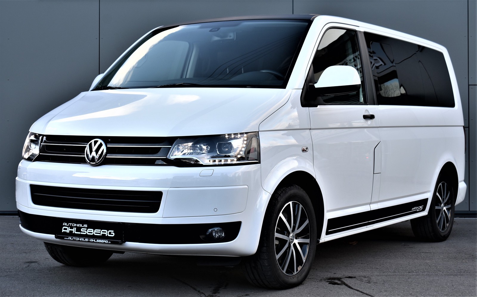 Volkswagen T5 Multivan Edition 25 4Motion Standh./Leder/Xenon/AHK/SSD/Differentialsperre