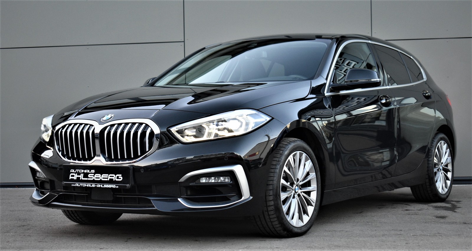 BMW 118 i Luxury Line LIVE Cockpit/LED/HUD/Leder