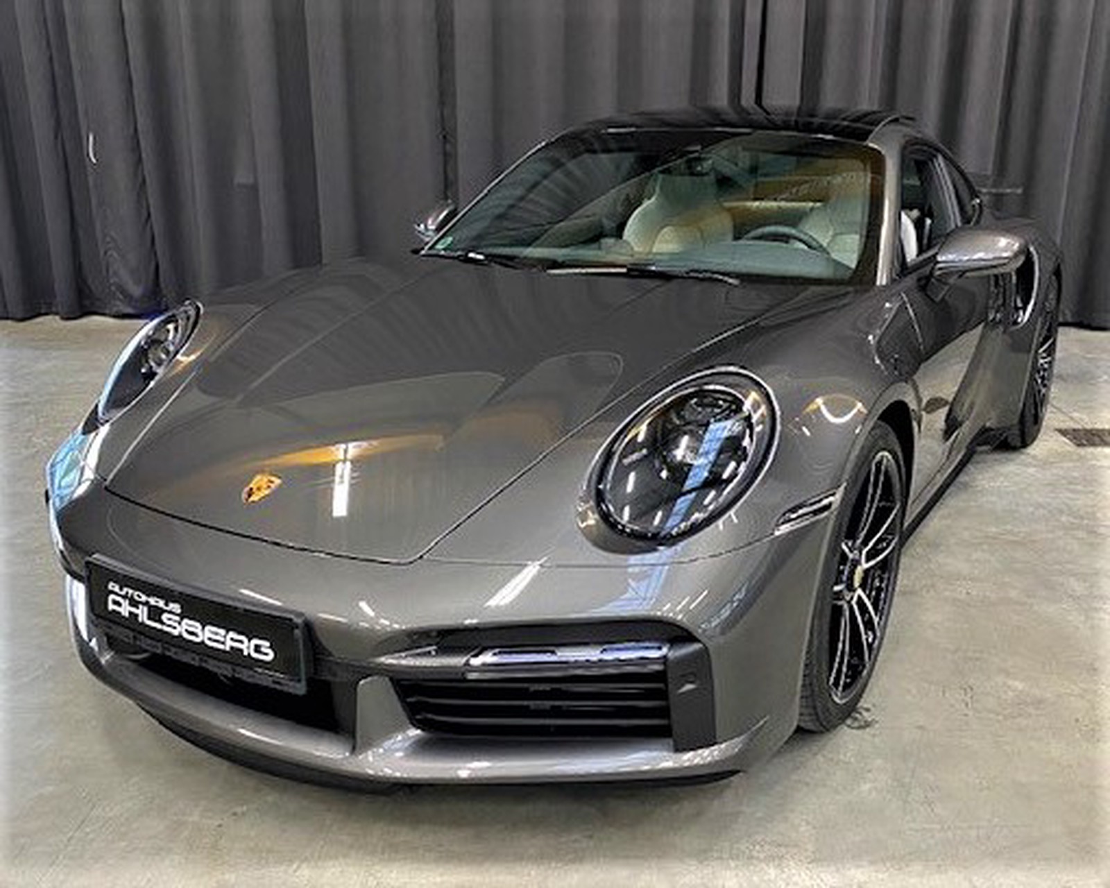 Porsche 911 Turbo S Sportabga./Lift/SSD/Burmester/360°/Matrix