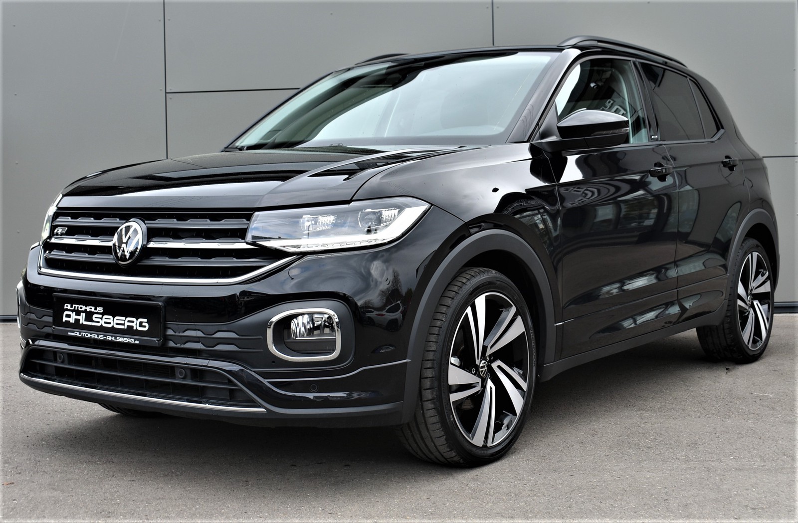 Volkswagen T-Cross 1.5TSI DSG R-Line ACC/LED/App/D.Cockpit