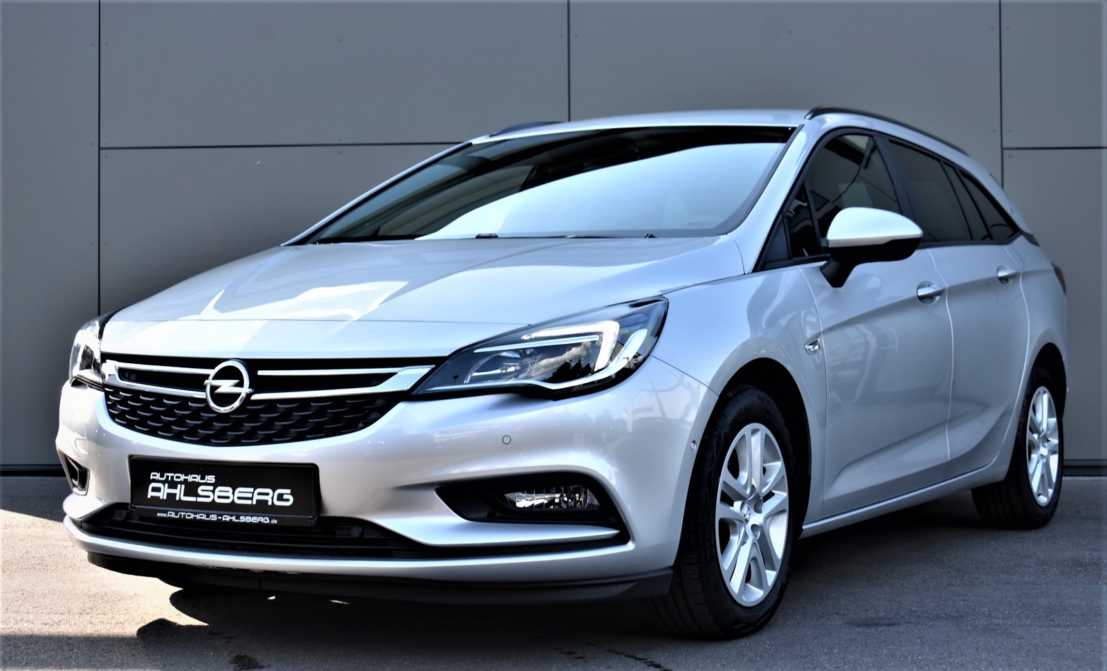 Opel Astra K Sports Tourer Turbo Ahk Gebraucht Kaufen In