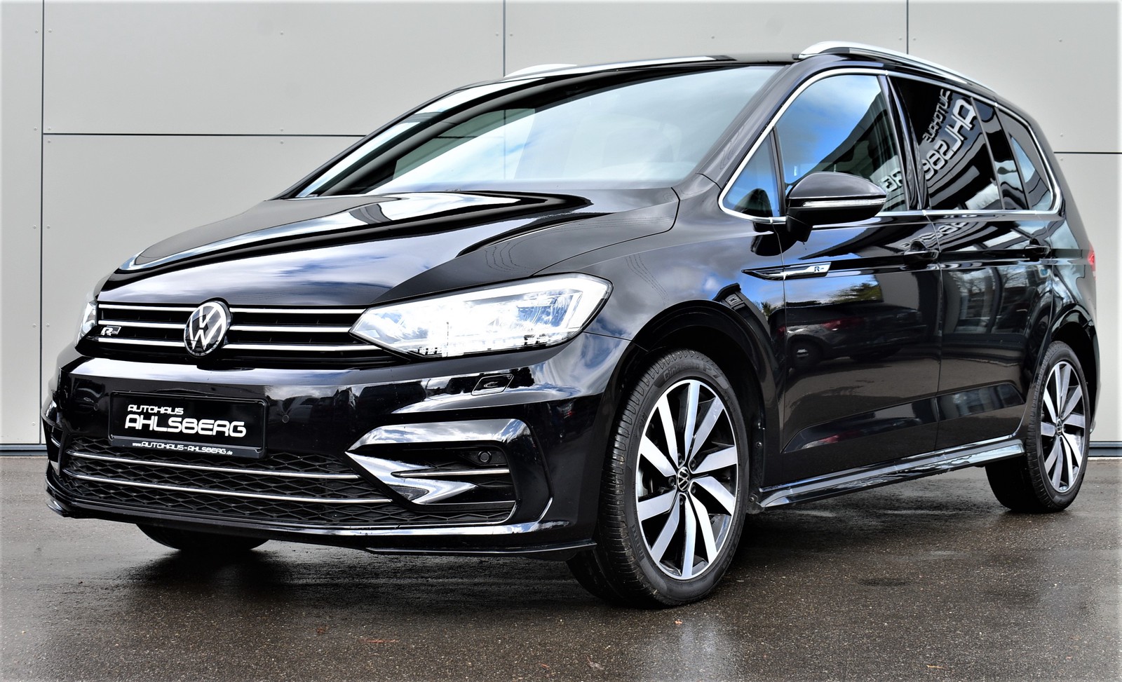Volkswagen Touran R-LINE ACC/D.COCKPIT/7-SITZER/KAMERA