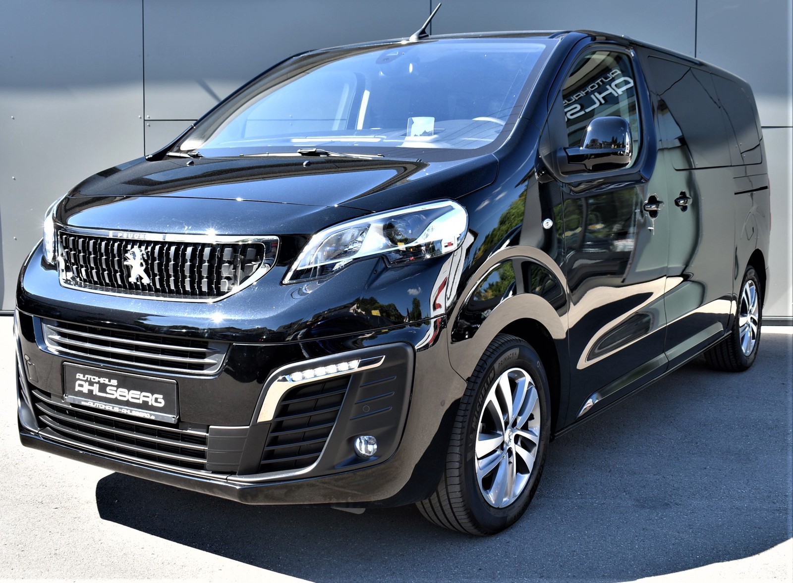 Peugeot Traveller Business Navi/Xenon/HUD/Kam./ACC/8Sitz