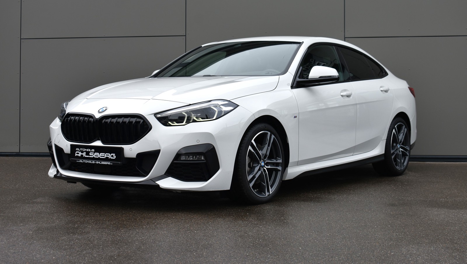 BMW 218i GC M Sport Shadow LIVE/LED/HUD/H&K/TEMPO./DAB
