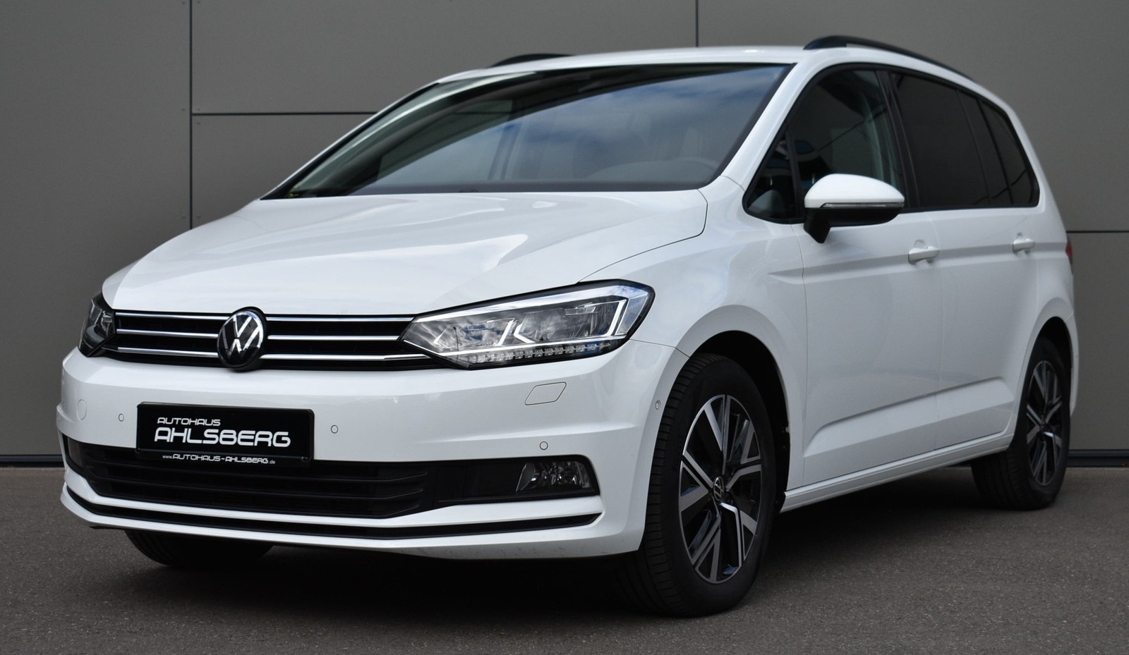 Volkswagen TOURAN COMFORT/ DIG.C/IQ/STAND/7SITZ/APP/ACC/AHK