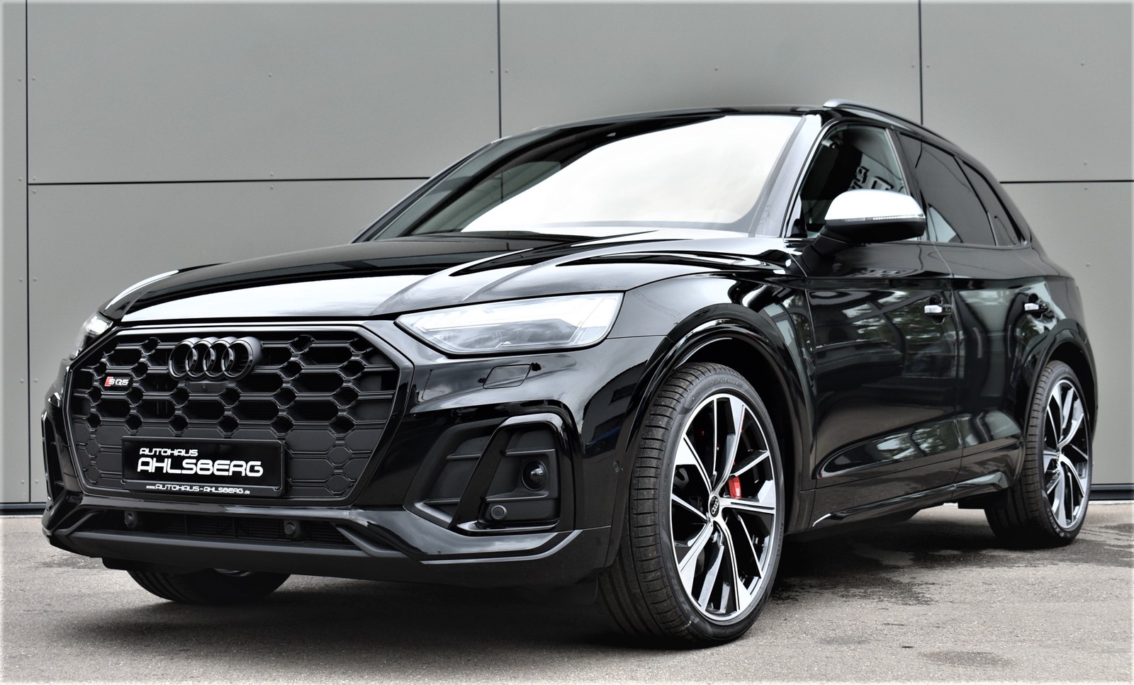 Audi SQ5 TDI Optik-Paket 21 Zoll/MAT.LED/HUD/AHK/PANO/B&O
