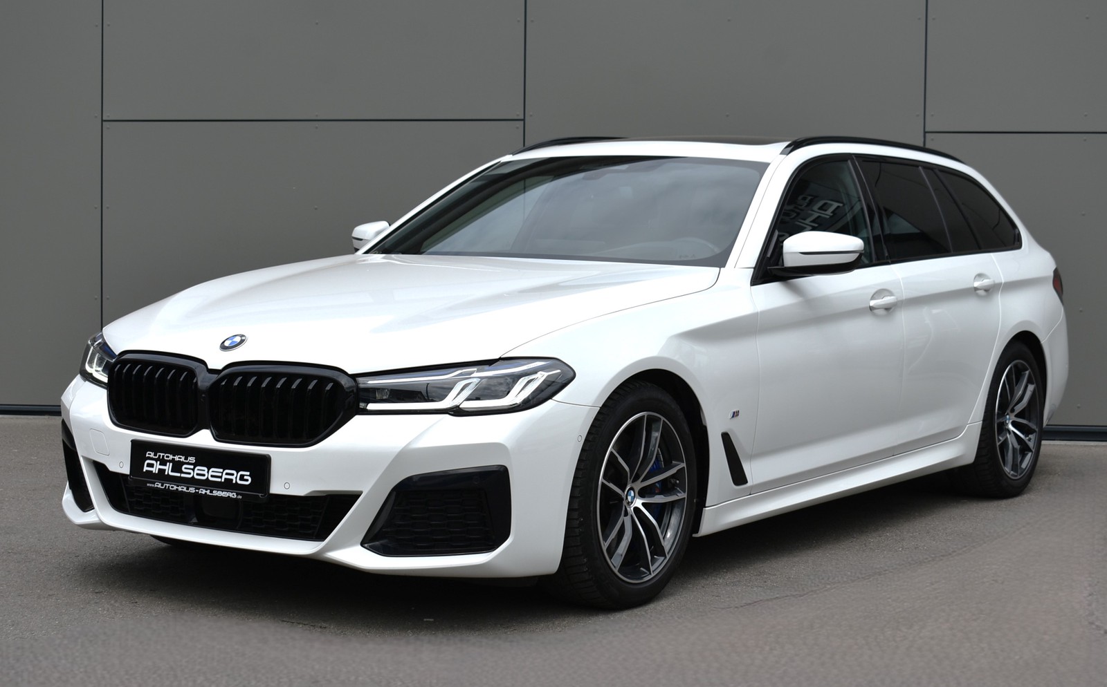BMW 530 D M SPORT SHADOW LIVE/LASER/ACC/HUD/PANO/AHK