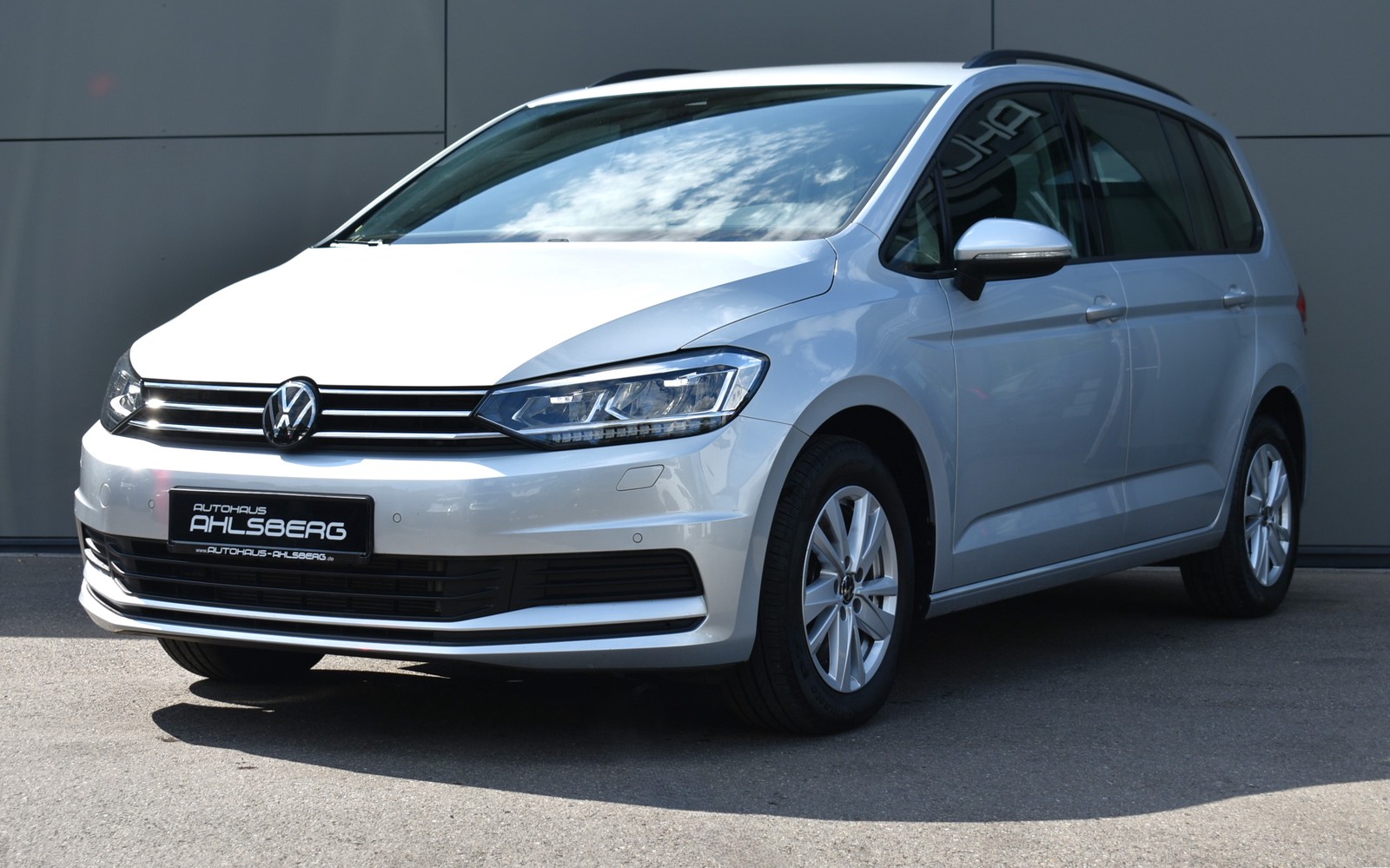 Volkswagen Touran Comfort TSI 7-SI./ACC/AHK/RFK/STHZ./VIRTUAL/LED