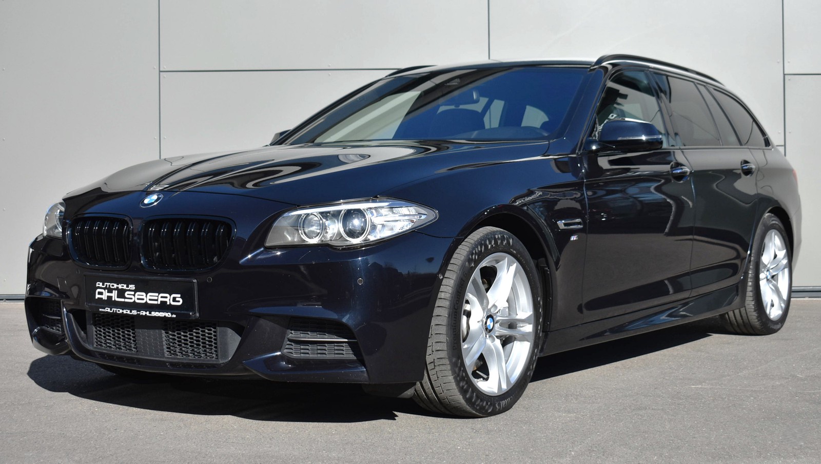 BMW 525 XD M-SPORT/SHADOW/ ACC/STAND./AHK/HUD/MEMORY/LEDER