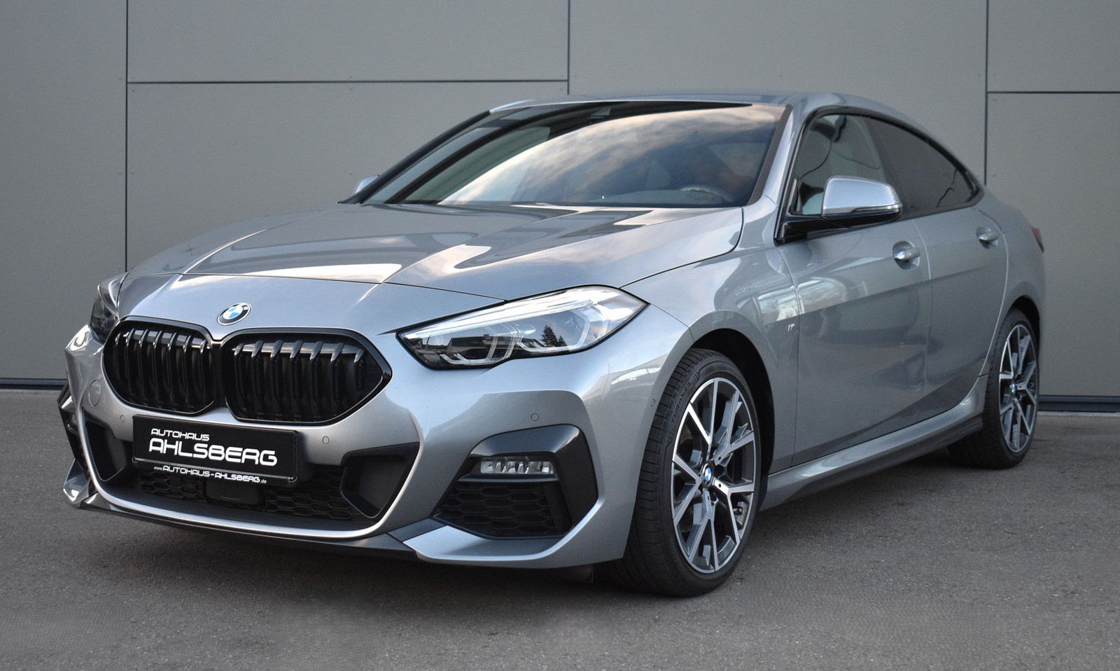 BMW 218i GC M SPORT SHADOW LIVE/ACC/KAMERA/MEMORY/CAR-PLAY