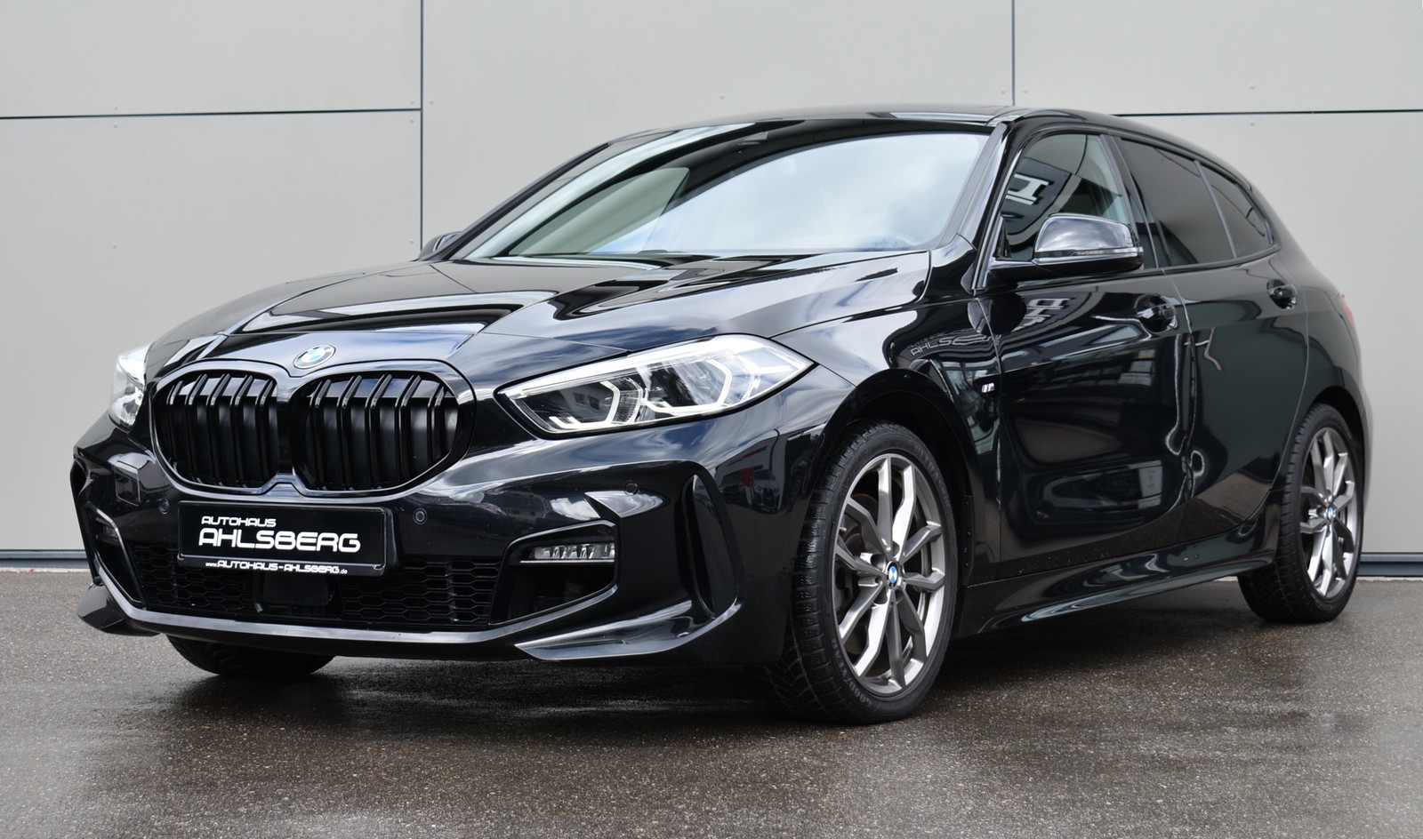 BMW 120 d M SPORT SHADOW LIVE/LED/PANO/KEYLESS/DAB/PDC