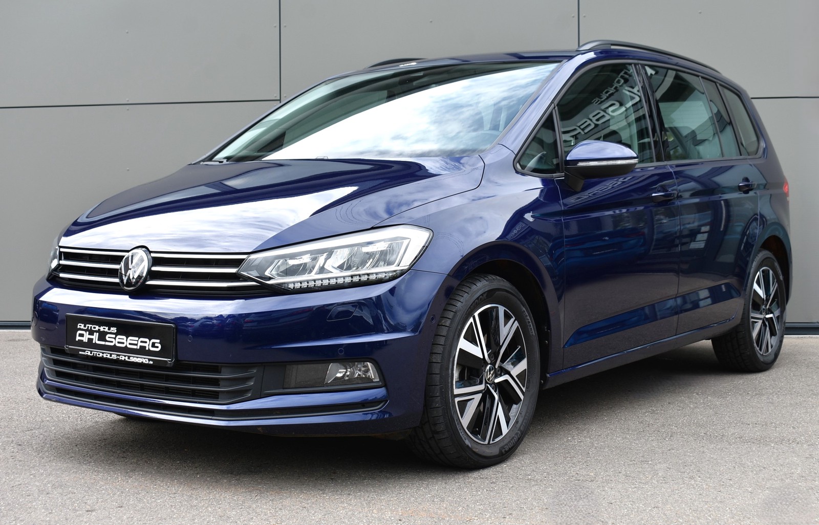 Volkswagen Touran Comfort 2.0TDI 7-SI/STHZ/PANO/ACC/VIRTUAL