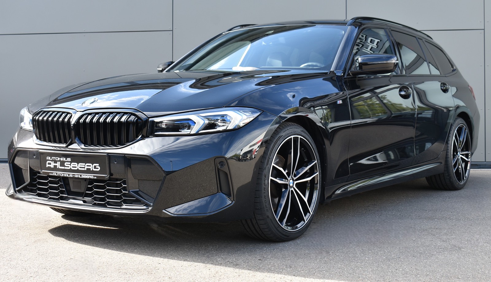 BMW 320 XD M SPORT SHADOW LCI LIVE/LED/ACC/RFK/AHK/KEYLESS