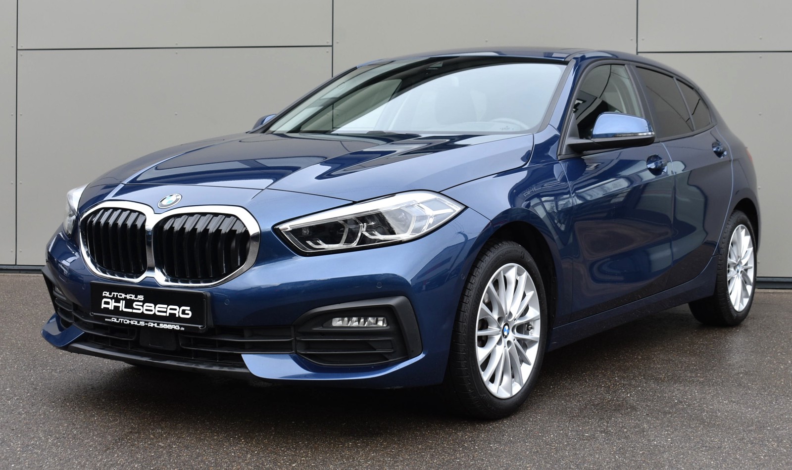 BMW 120 XD SPORT/MEMORY/ LIVE/ACC/LED/PANO/H-K/RFK/DAB