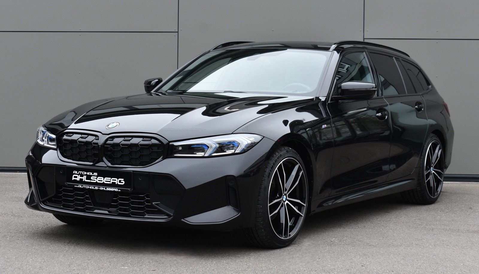 BMW 320 i M SPORT/SHADOW WIDES./ACC/HUD/MEMORY/DAB